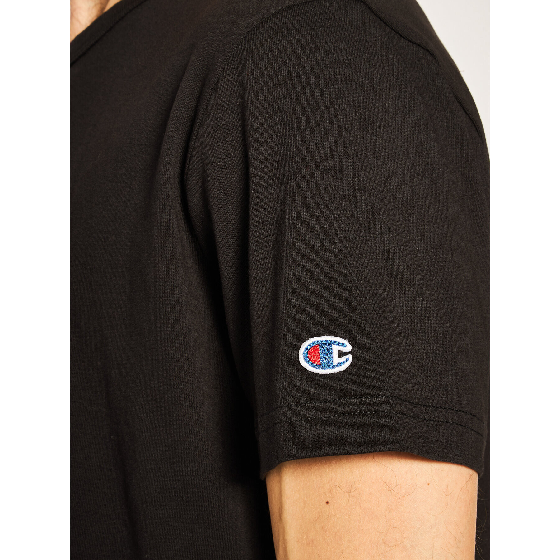 Champion T-Shirt Small C Logo 214674 Černá Custom Fit - Pepit.cz