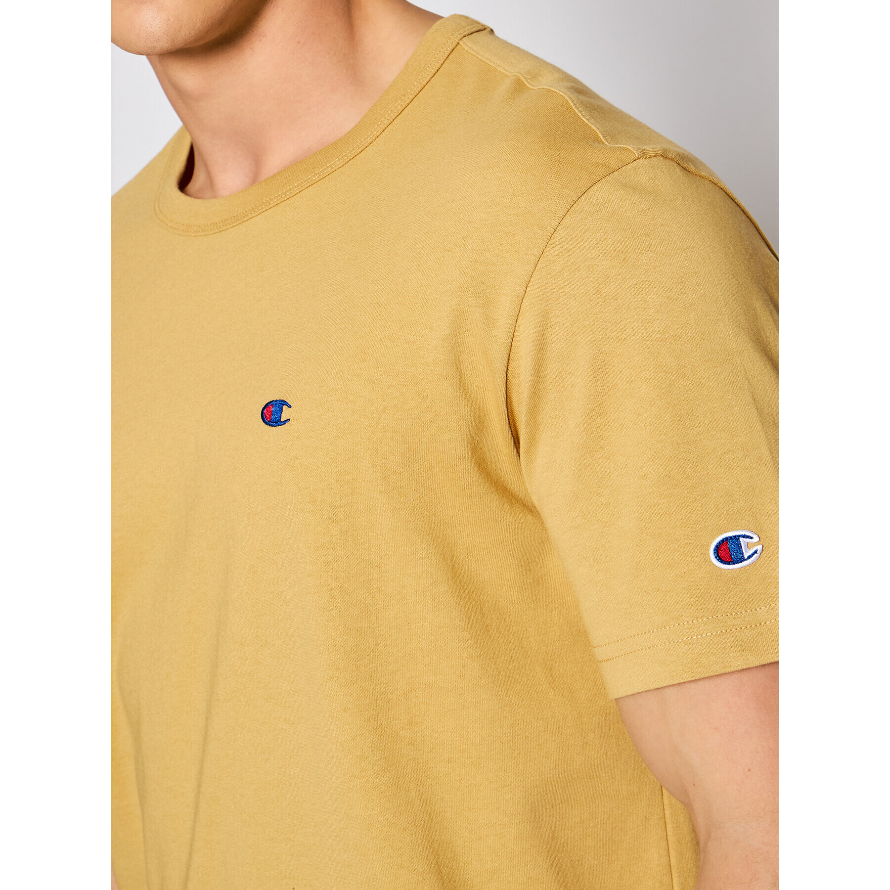 Champion T-Shirt Small C Logo 214674 Hnědá Regular Fit - Pepit.cz