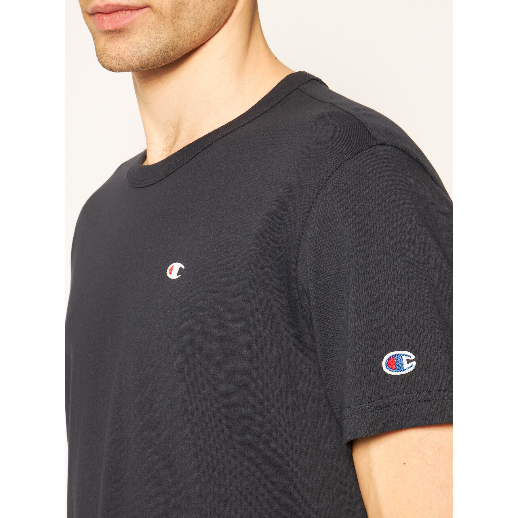 Champion T-Shirt Small C Logo 214674 Tmavomodrá Custom Fit - Pepit.cz