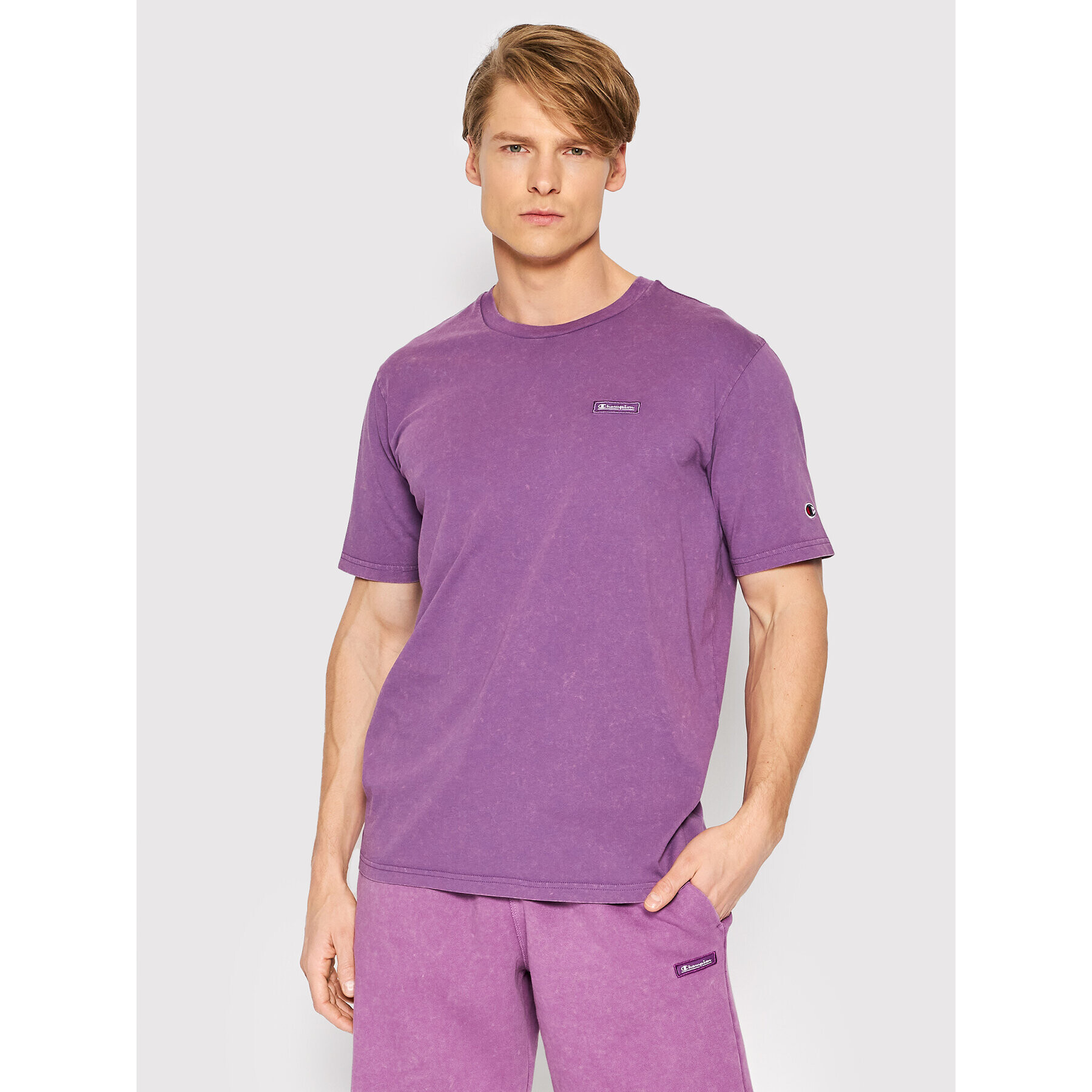 Champion T-Shirt Urban Leisure 217088 Fialová Regular Fit - Pepit.cz