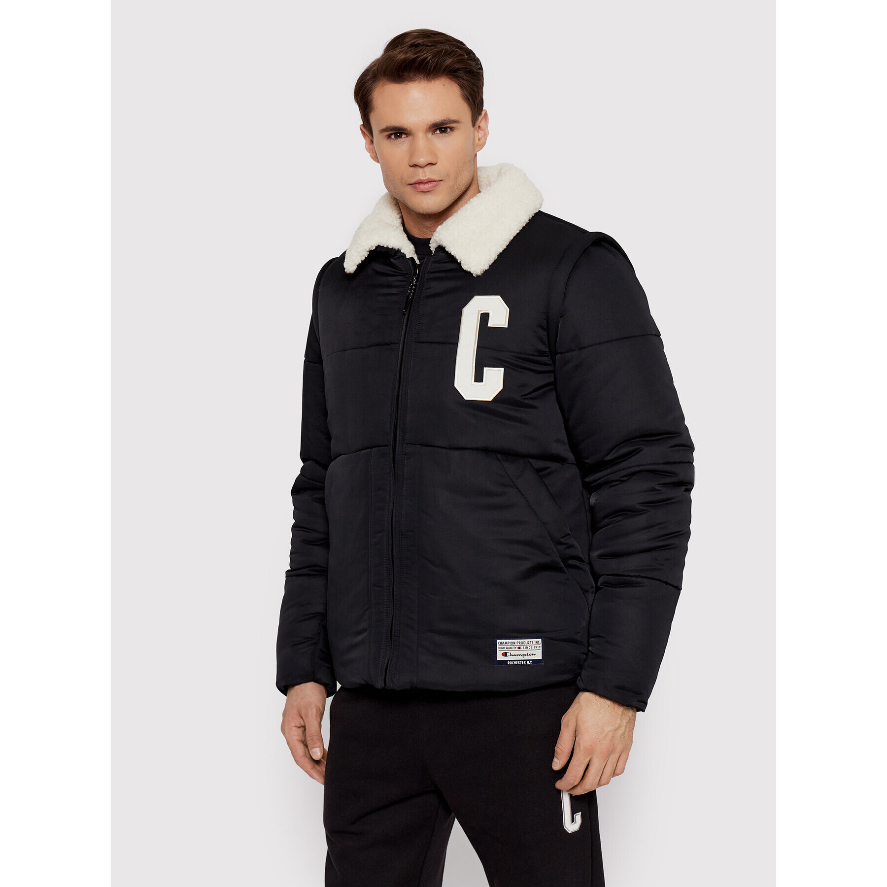 Champion Vatovaná bunda Teddy 216735 Černá Regular Fit - Pepit.cz