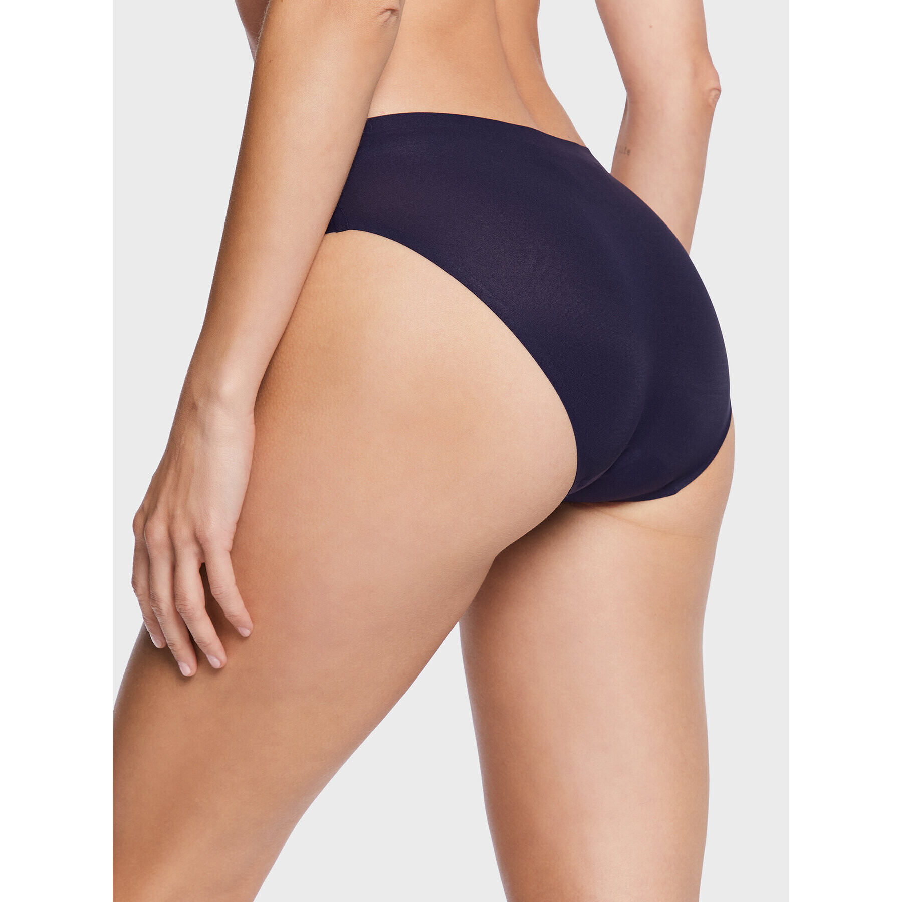 Chantelle Klasické kalhotky Soft Stretch C26430 Tmavomodrá - Pepit.cz