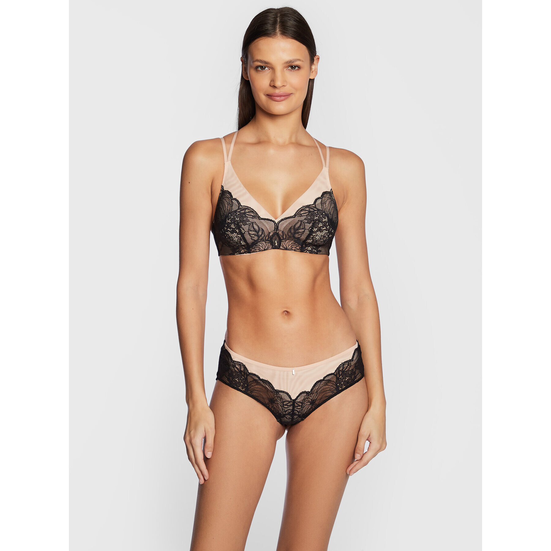 Chantelle Podprsenka Bralette Midnight Flowers C12N80 Černá - Pepit.cz