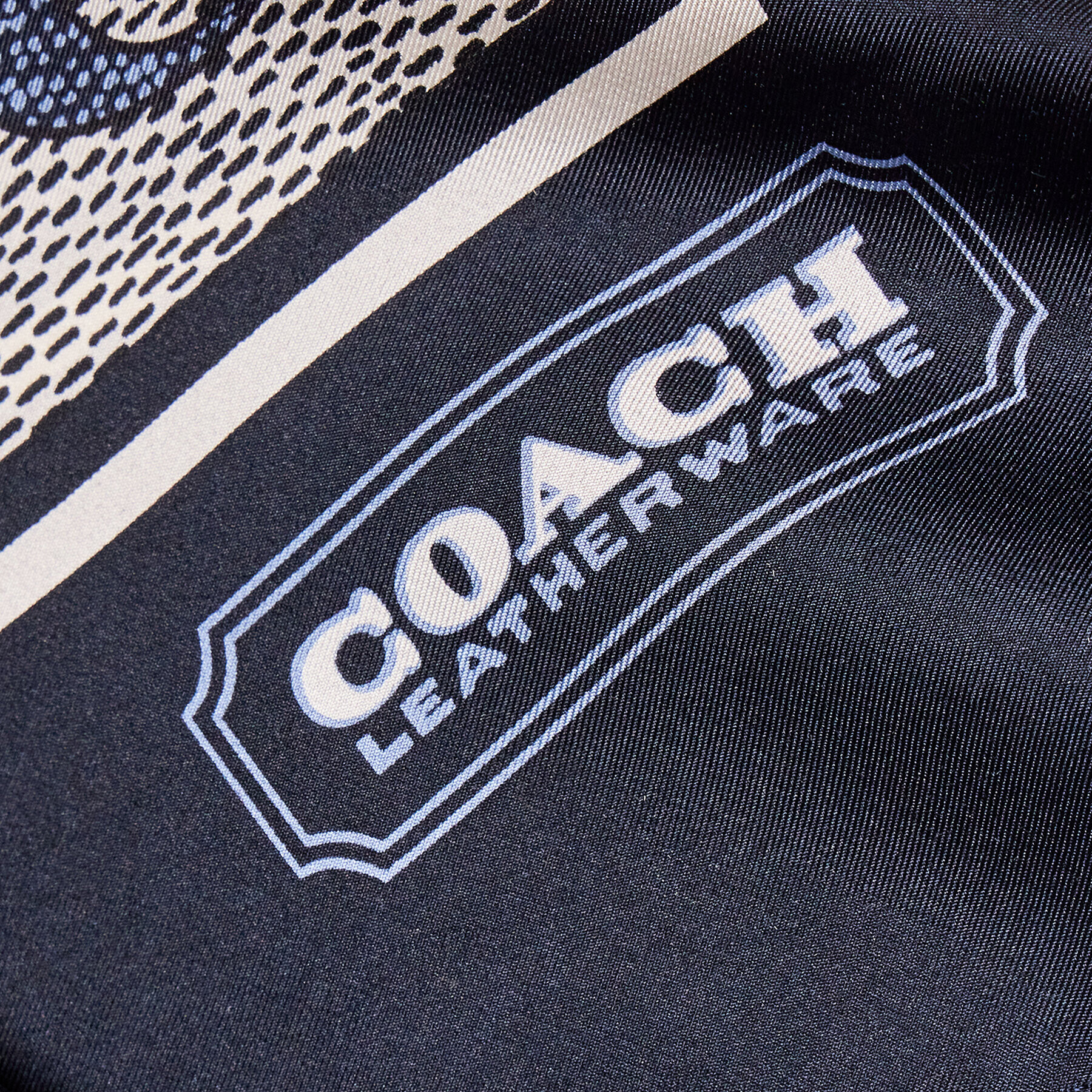 Coach Šátek Vintage Signature C2755 Tmavomodrá - Pepit.cz