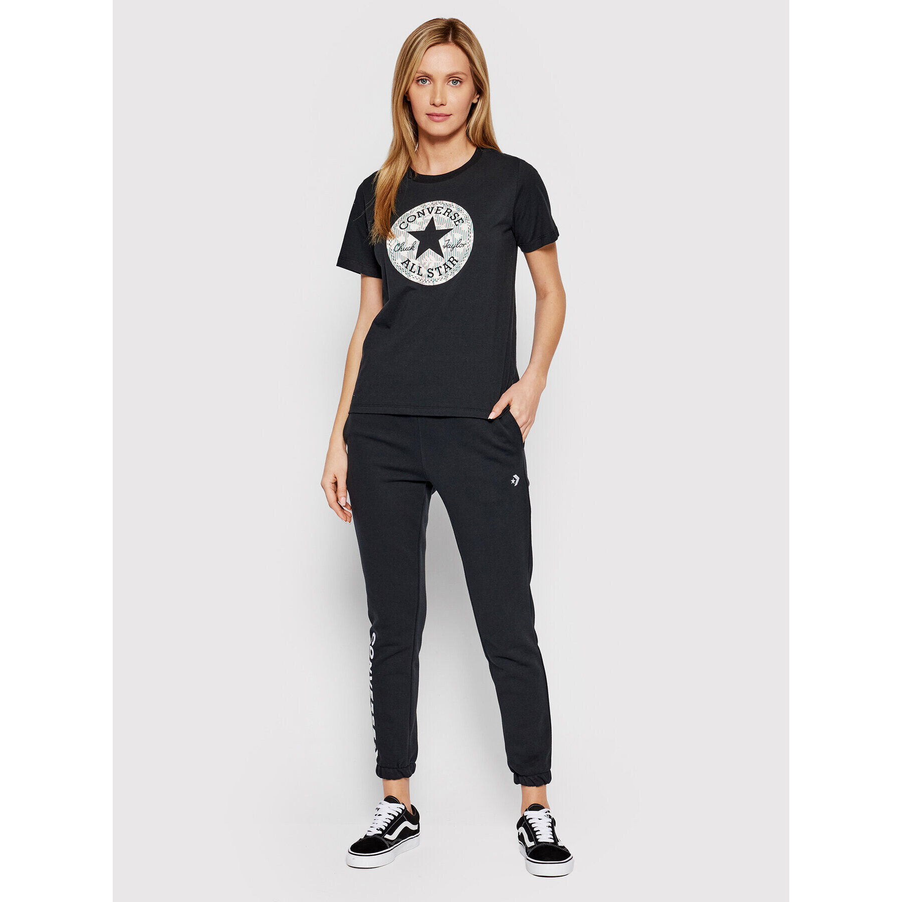 Converse T-Shirt Chuck Patch Infill 10022955-A01 Černá Standard Fit - Pepit.cz