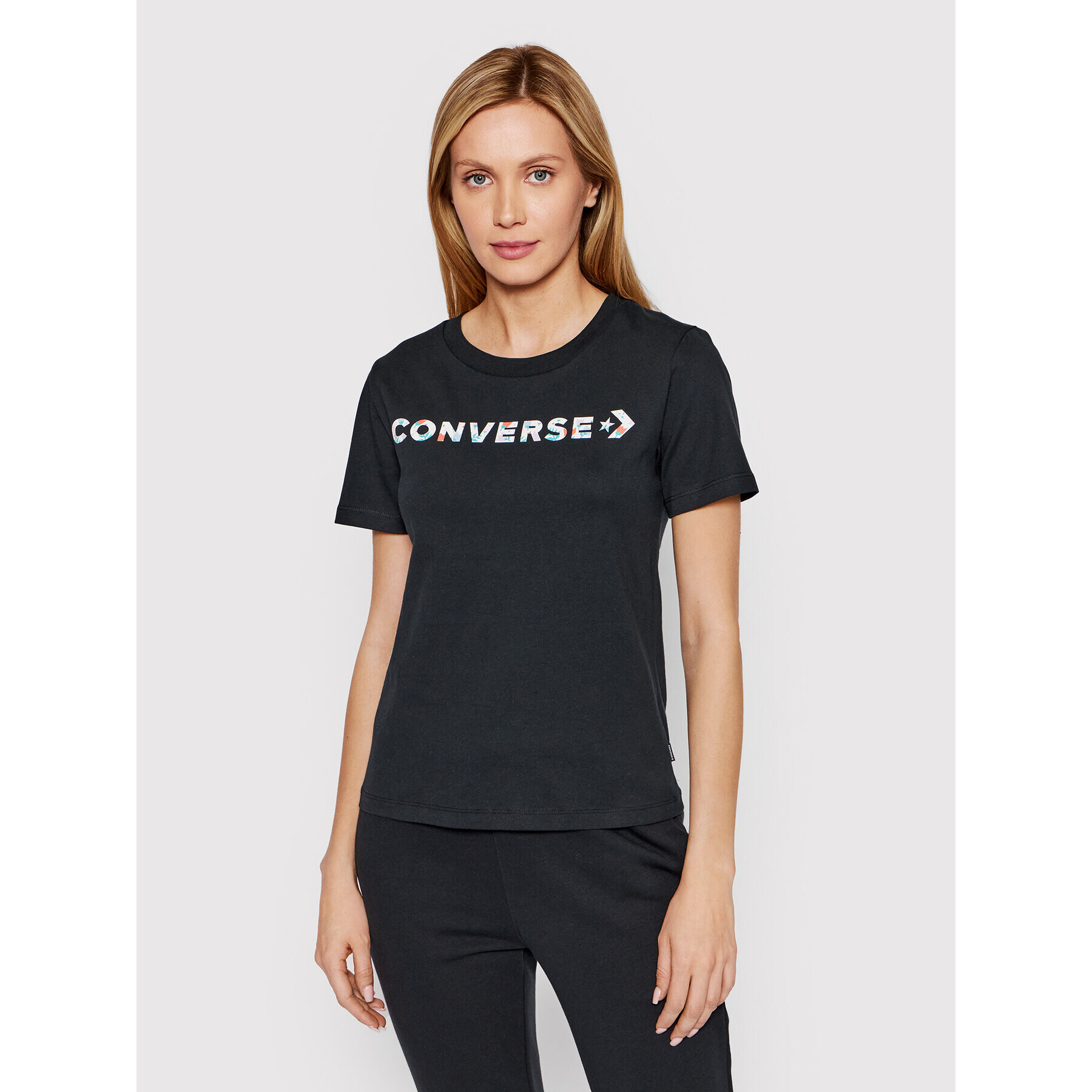 Converse T-Shirt Icon Play Floral 10023946-A01 Černá Standard Fit - Pepit.cz