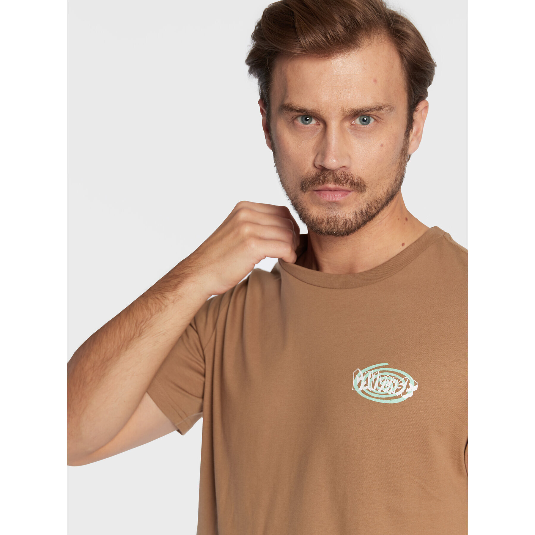 Converse T-Shirt Sticker Graphic 10023793-A03 Béžová Standard Fit - Pepit.cz