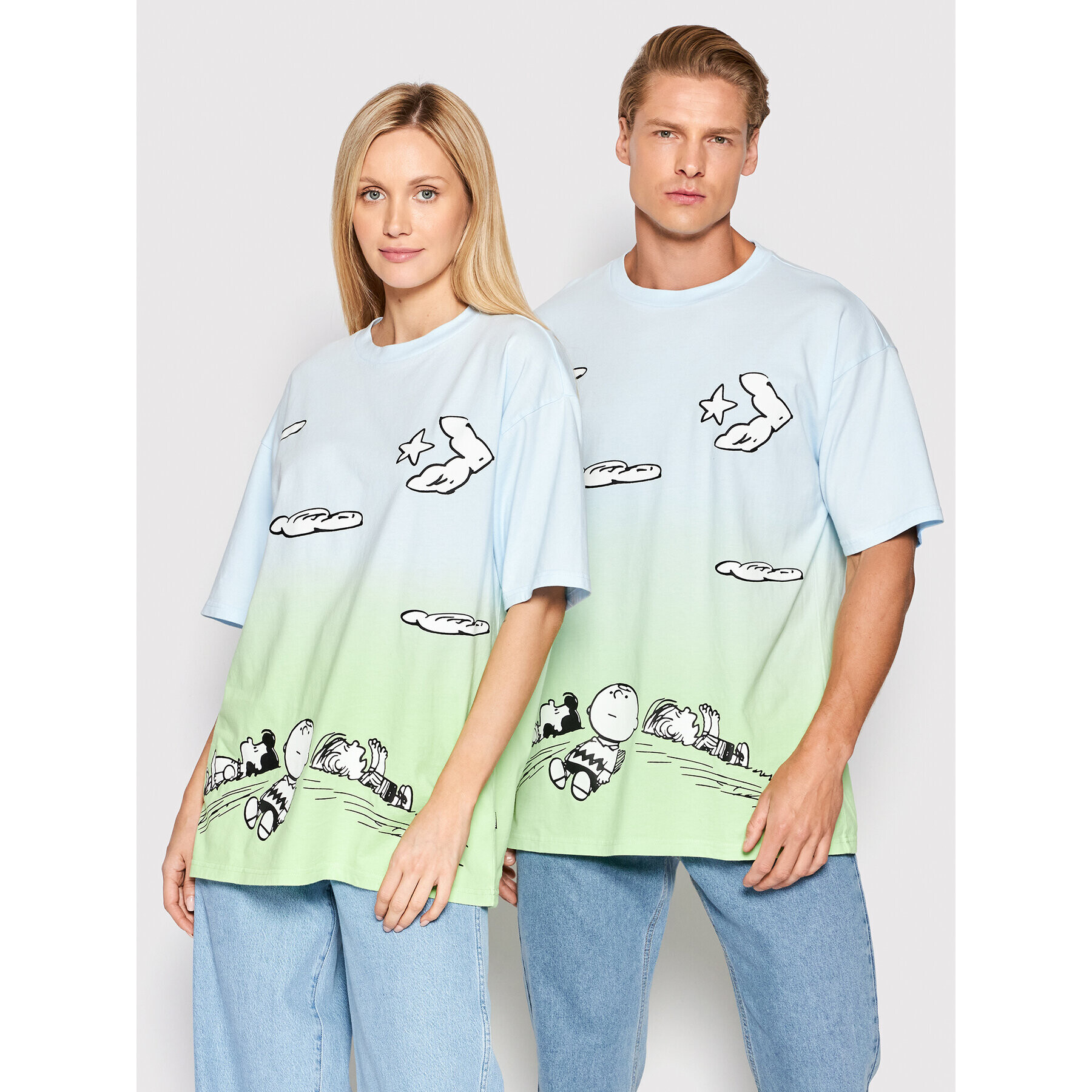 Converse T-Shirt Unisex PEANUTS Cloud Watching 10024375-A01 Modrá Oversize - Pepit.cz