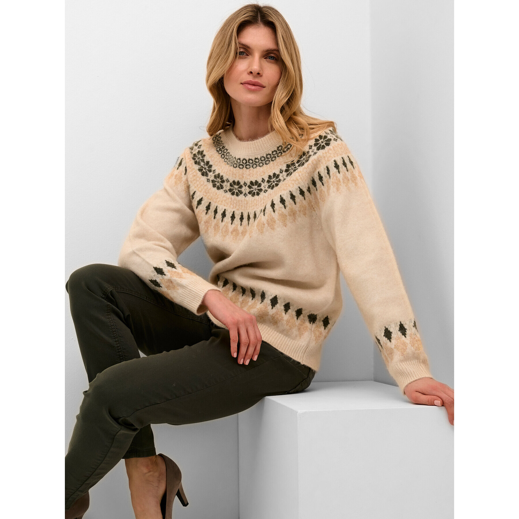 Cream Svetr Crcherry Knit 10610568 Béžová Loose Fit - Pepit.cz