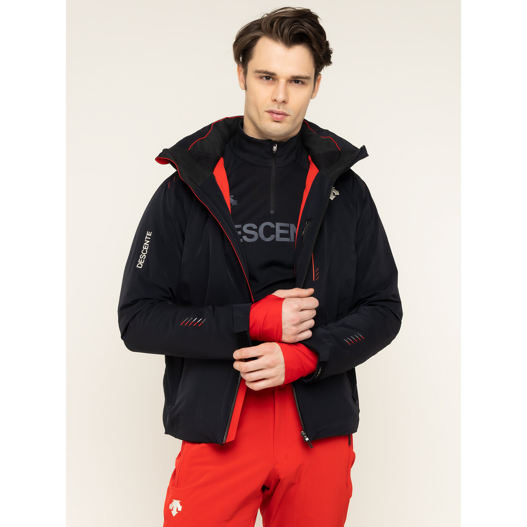 Descente Lyžařská bunda Regal DWMOGK85 Černá Regular Fit - Pepit.cz