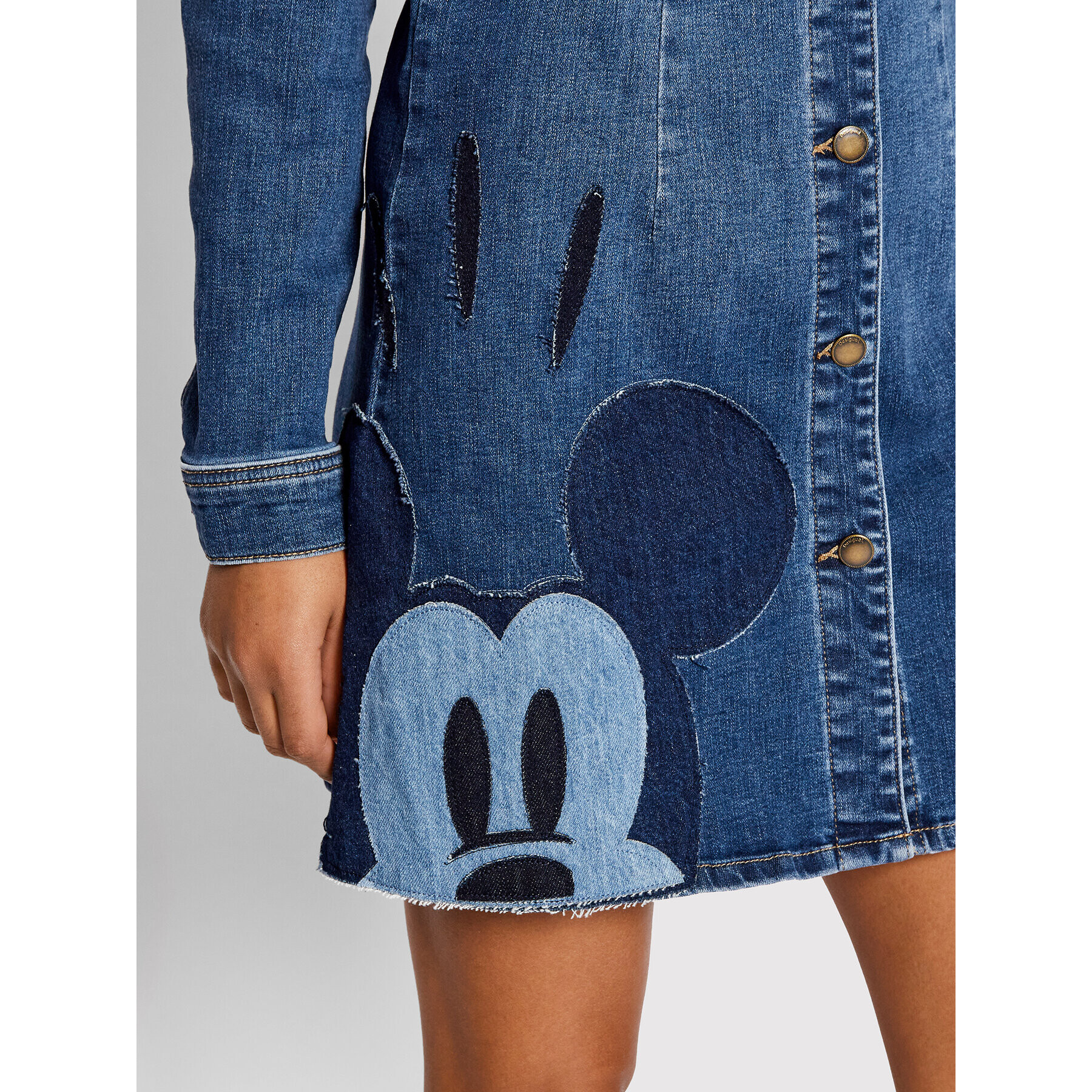 Desigual Džínové šaty DISNEY Mickey Patch 22SWVD06 Tmavomodrá Slim Fit - Pepit.cz