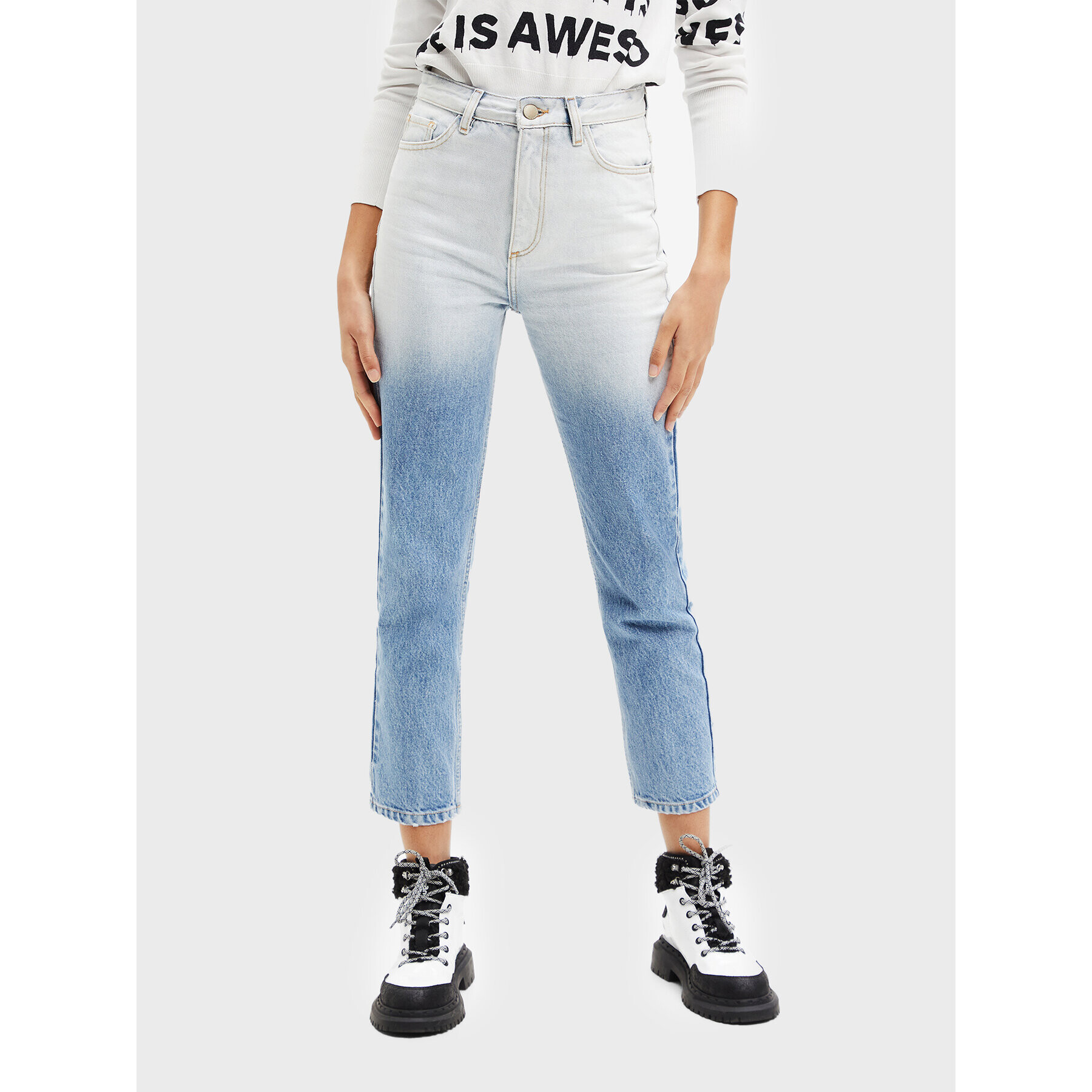 Desigual Jeansy Res 22WWDD49 Modrá Straight Fit - Pepit.cz