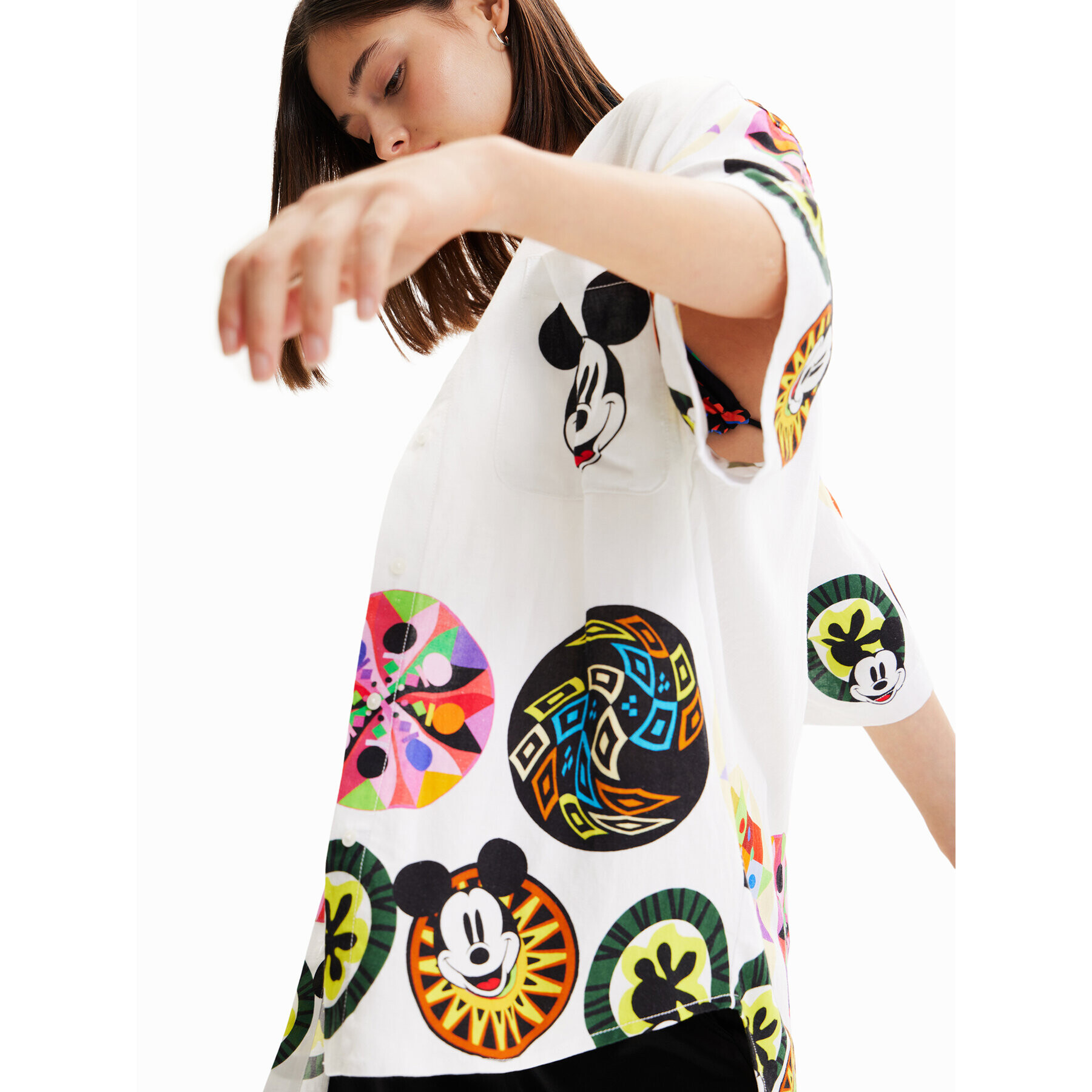 Desigual Košile MONSIEUR CHRISTIAN LACROIX DISNEY 23SWCW14 Bílá Oversize - Pepit.cz