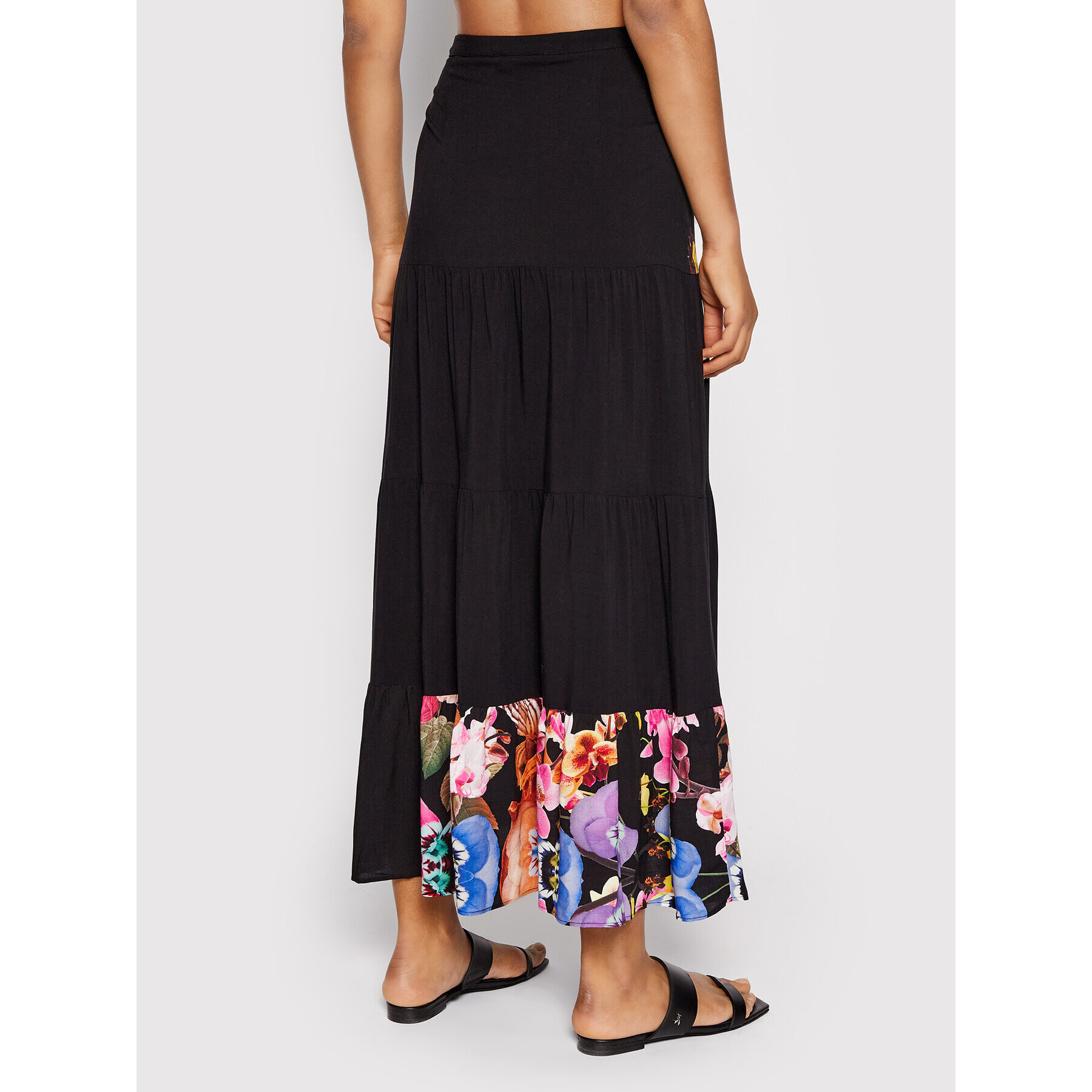 Desigual Maxi sukně MONSIEUR CHRISTIAN LACROIX Le Mans 22SWFW10 Černá Relaxed Fit - Pepit.cz