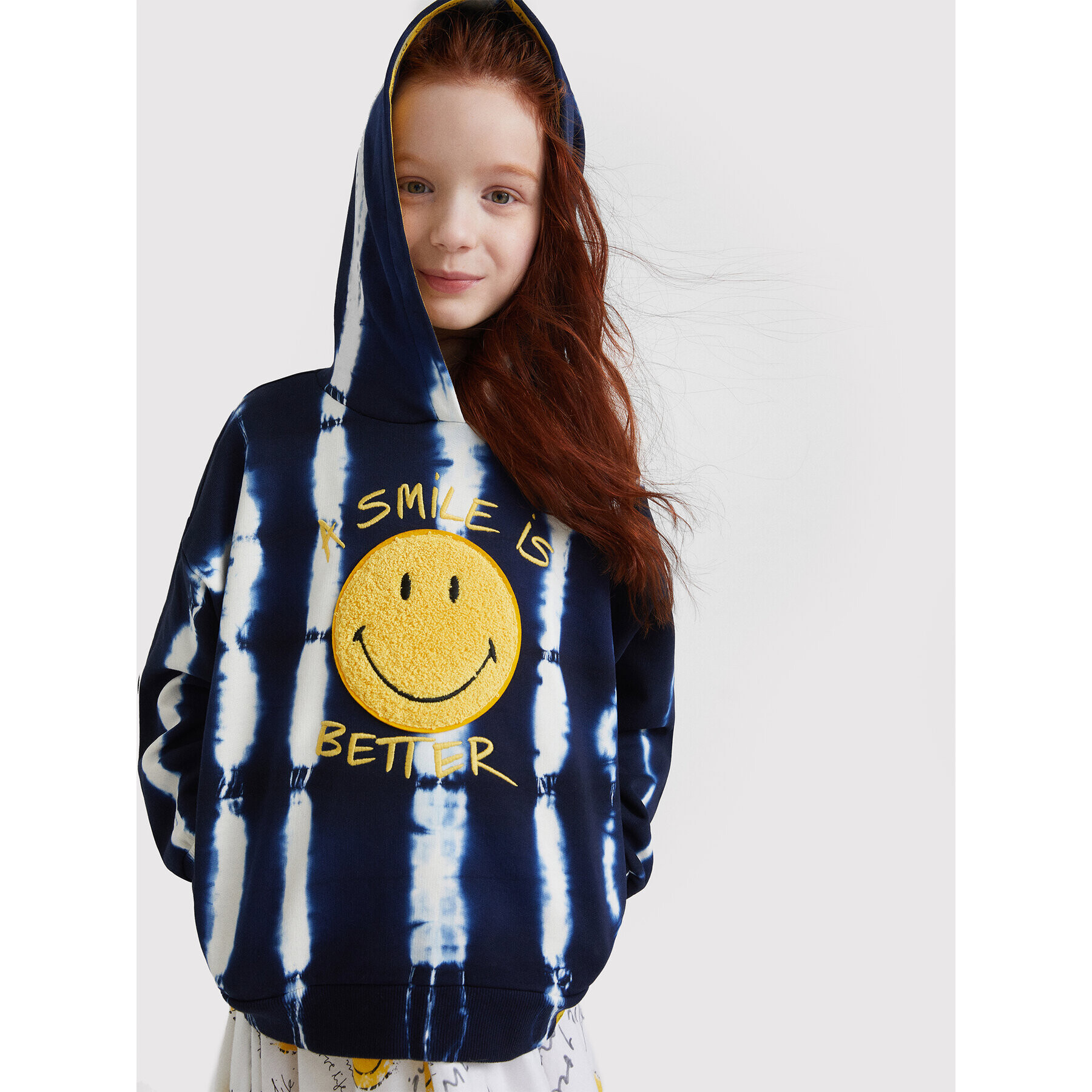 Desigual Mikina SMILEY Forcis 22SBSK04 Tmavomodrá Regular Fit - Pepit.cz