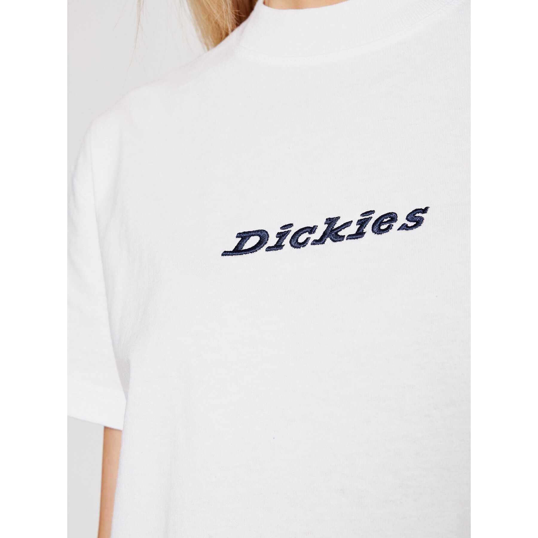 Dickies T-Shirt Ss Loretto DK0A4XBAWHX Bílá Regular Fit - Pepit.cz