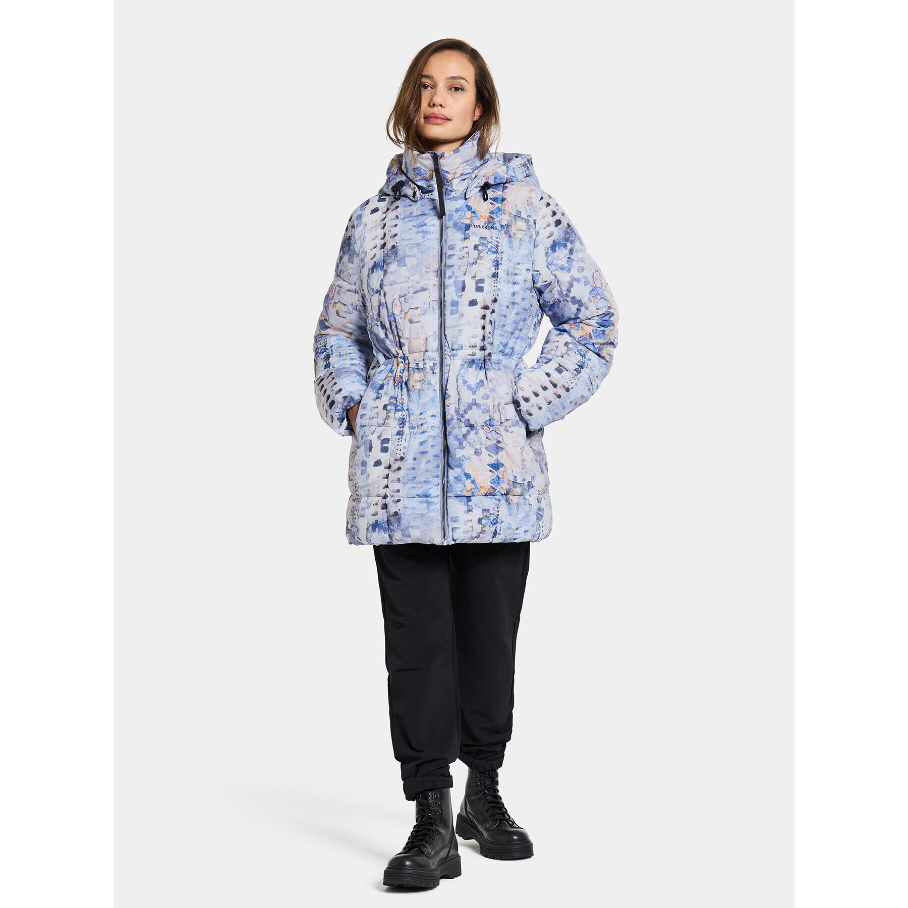 Didriksons Parka Sia Aop Wns Parka 504810 Modrá Standard Fit - Pepit.cz