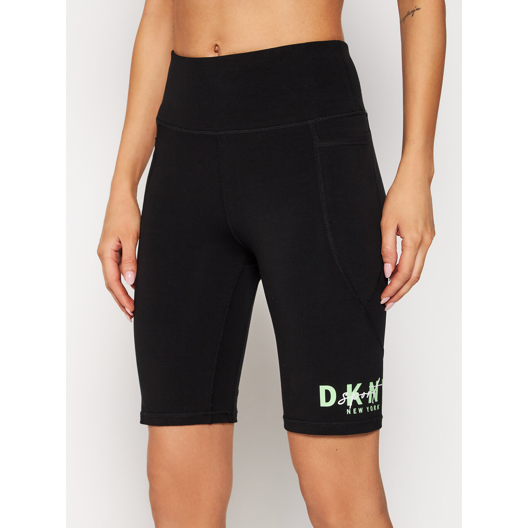 DKNY Sport Sportovní kraťasy DP0S4799 Černá Slim Fit - Pepit.cz