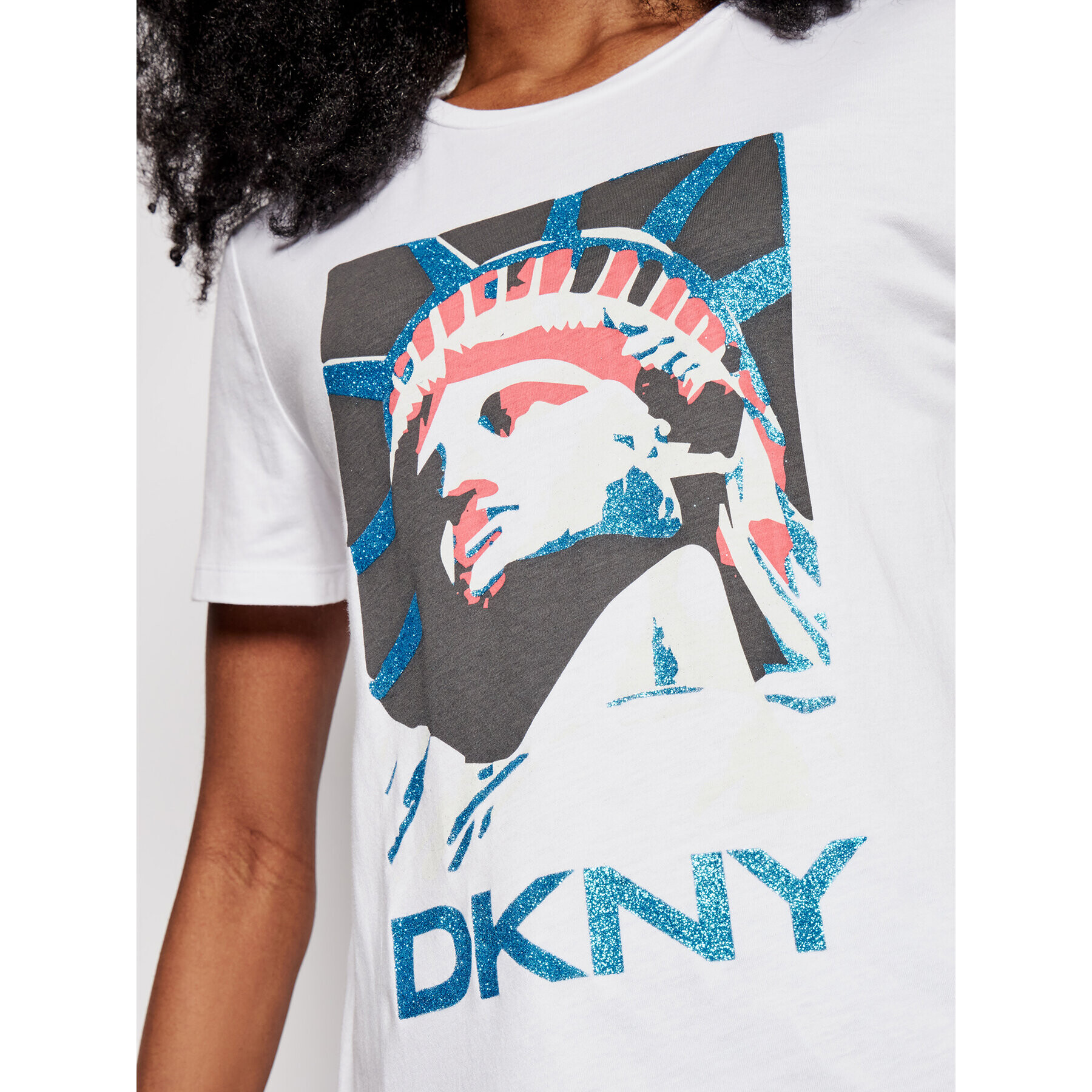 DKNY T-Shirt P0DBFCNA Bílá Regular Fit - Pepit.cz