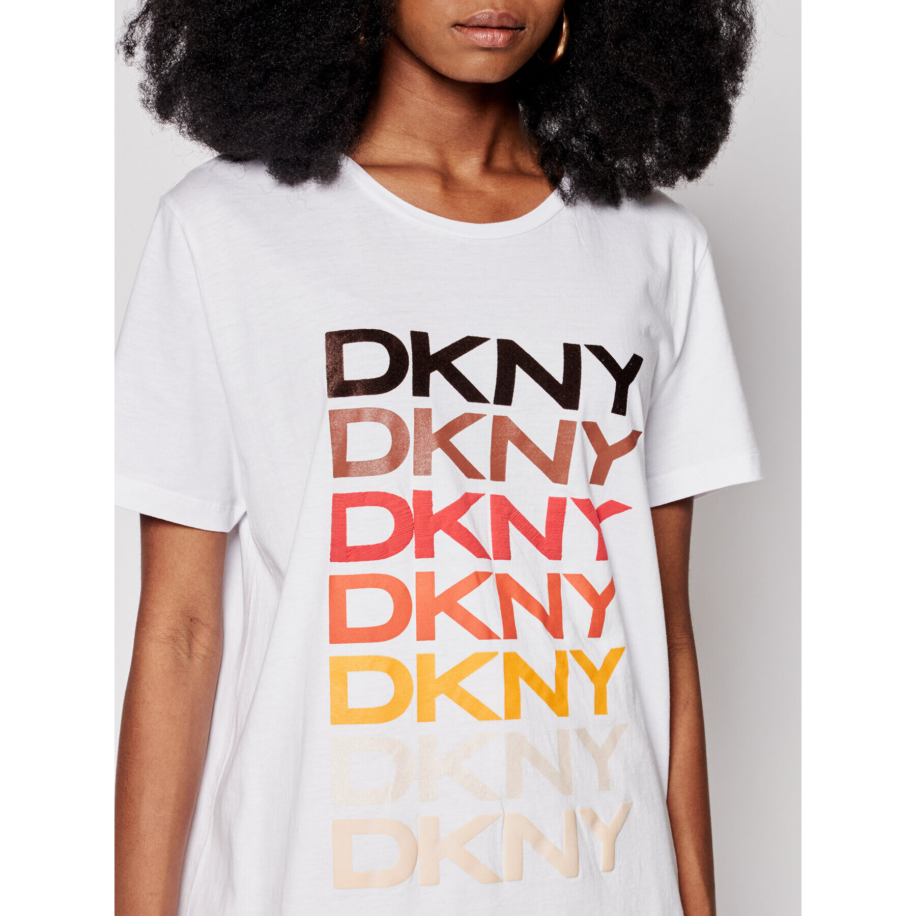 DKNY T-Shirt P0EF7CNA Bílá Regular Fit - Pepit.cz