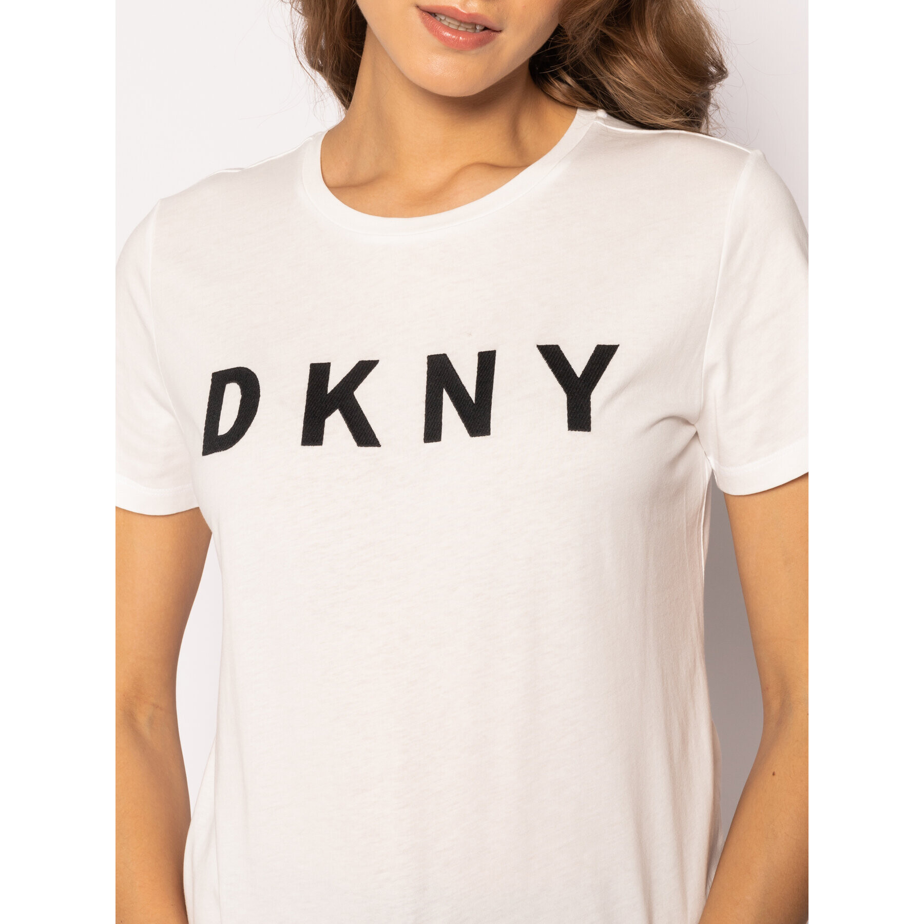 DKNY T-Shirt W3276CNA Bílá Regular Fit - Pepit.cz