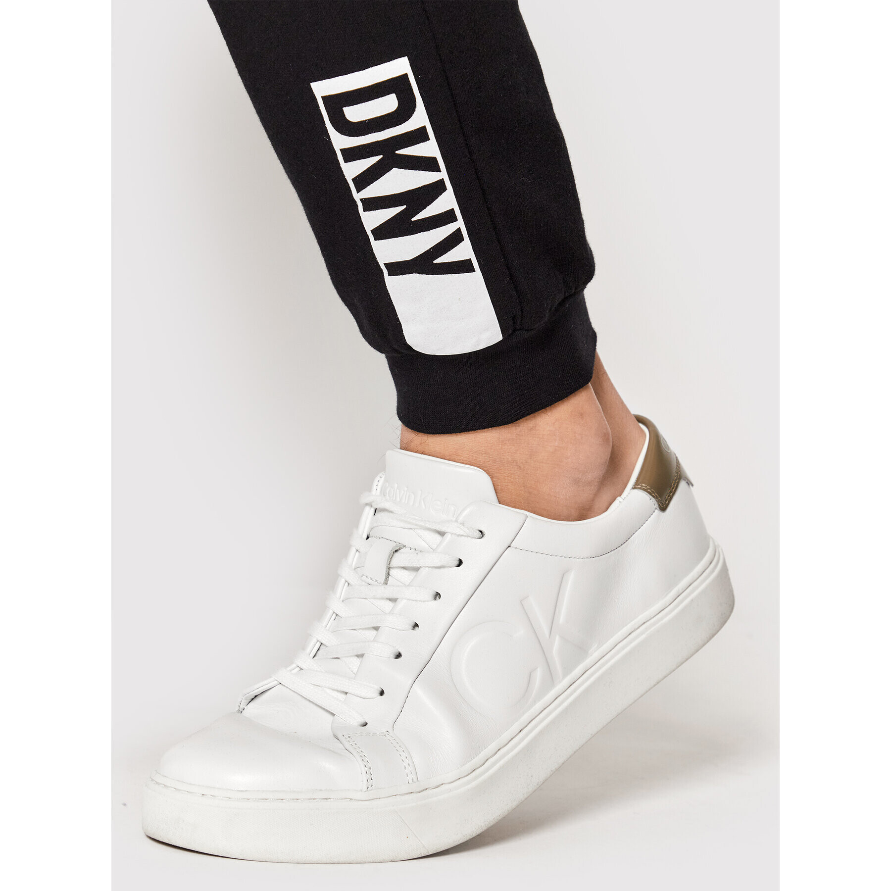 DKNY Teplákové kalhoty N5_6813_DKY Černá Regular Fit - Pepit.cz