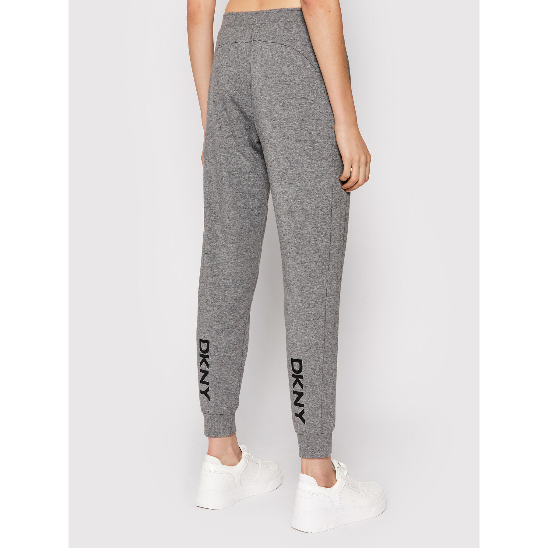 DKNY Teplákové kalhoty YI2722484 Šedá Regular Fit - Pepit.cz