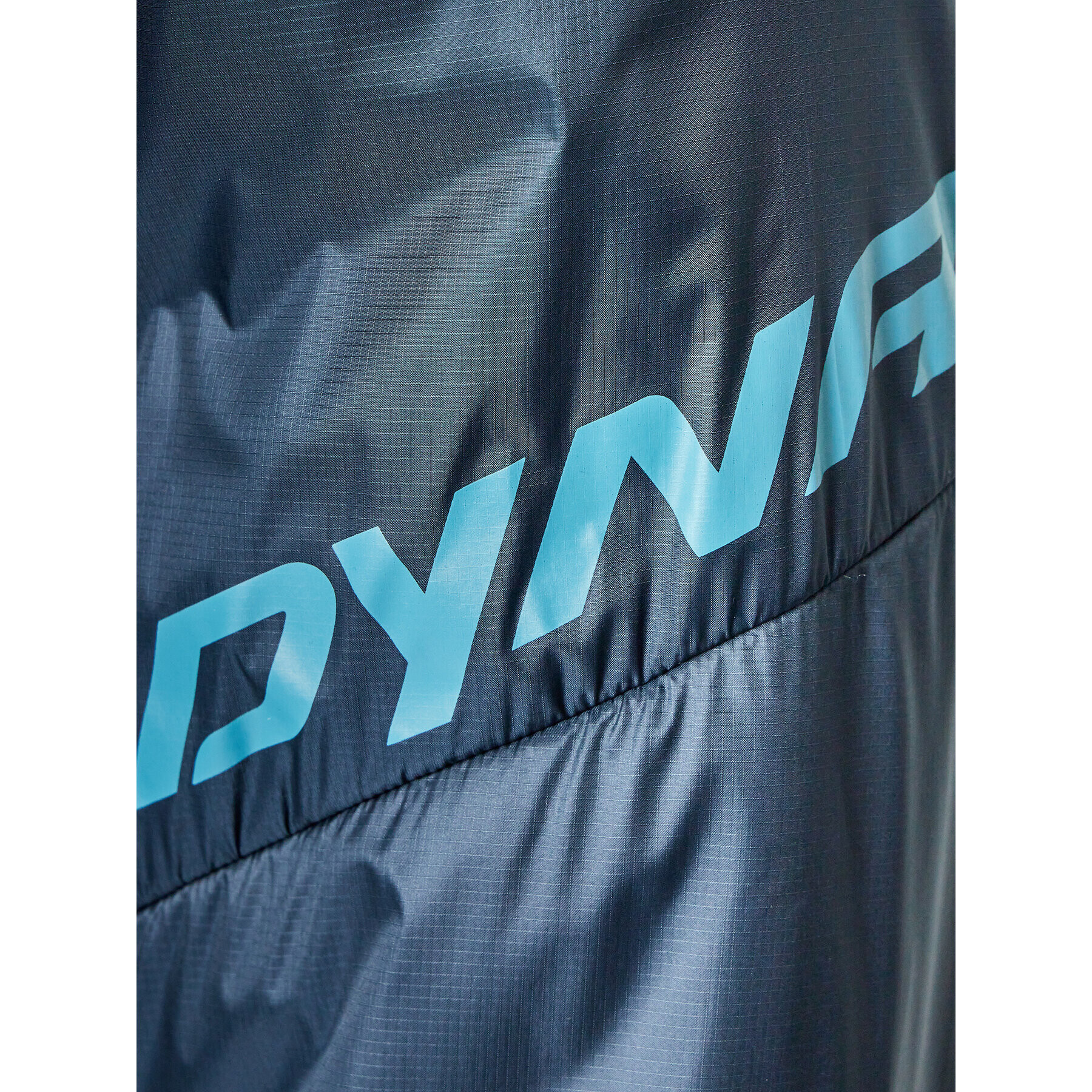 Dynafit Vatovaná bunda Speed Insulation Hooded Jkt M 71786 Modrá Regular Fit - Pepit.cz