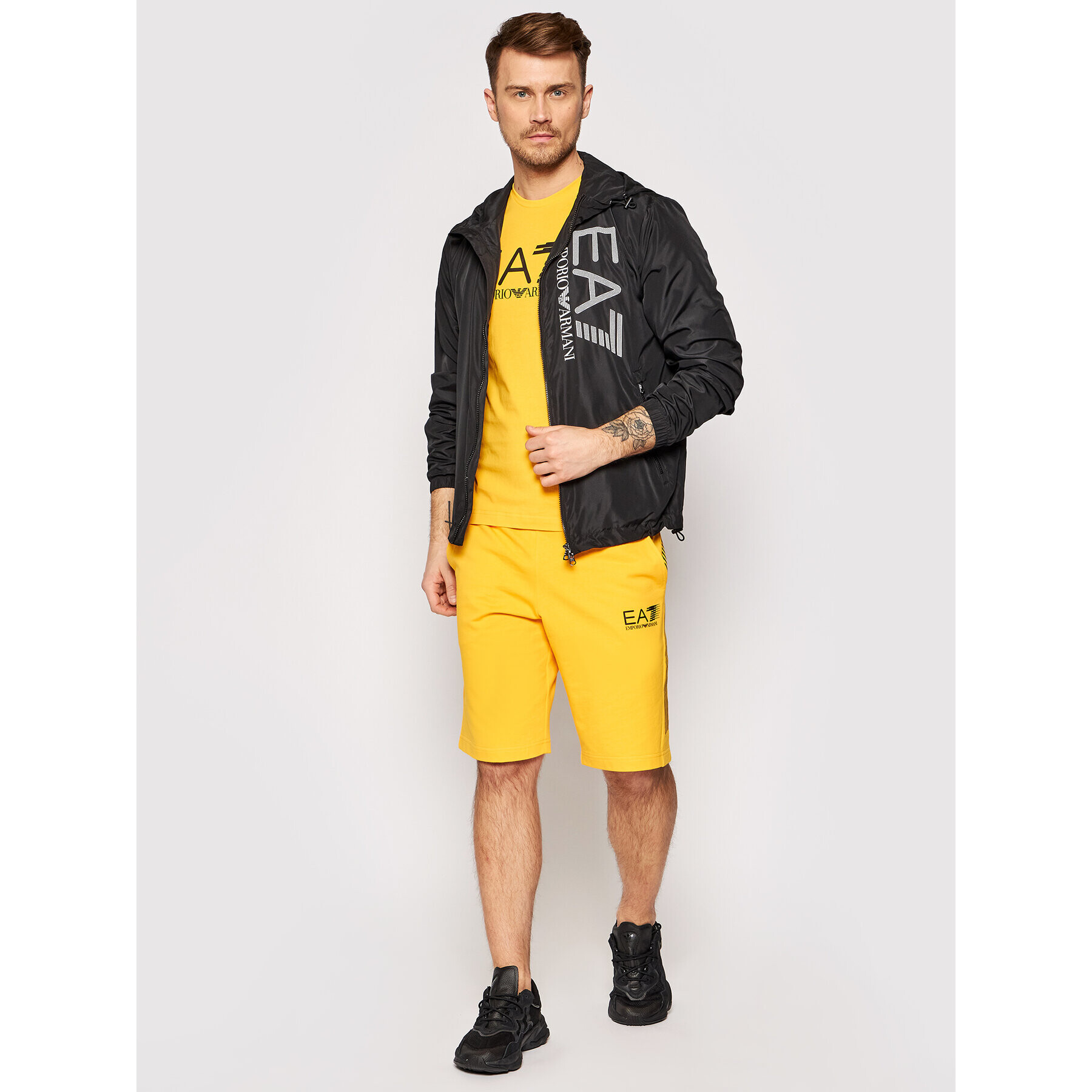 EA7 Emporio Armani Sportovní kraťasy 3KPS67 PJ05Z Žlutá Regular Fit - Pepit.cz