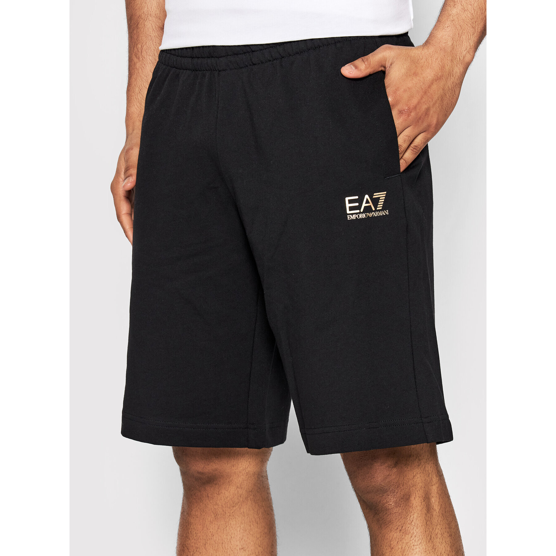 EA7 Emporio Armani Sportovní kraťasy 3LPS64 PJFGZ 0208 Černá Regular Fit - Pepit.cz