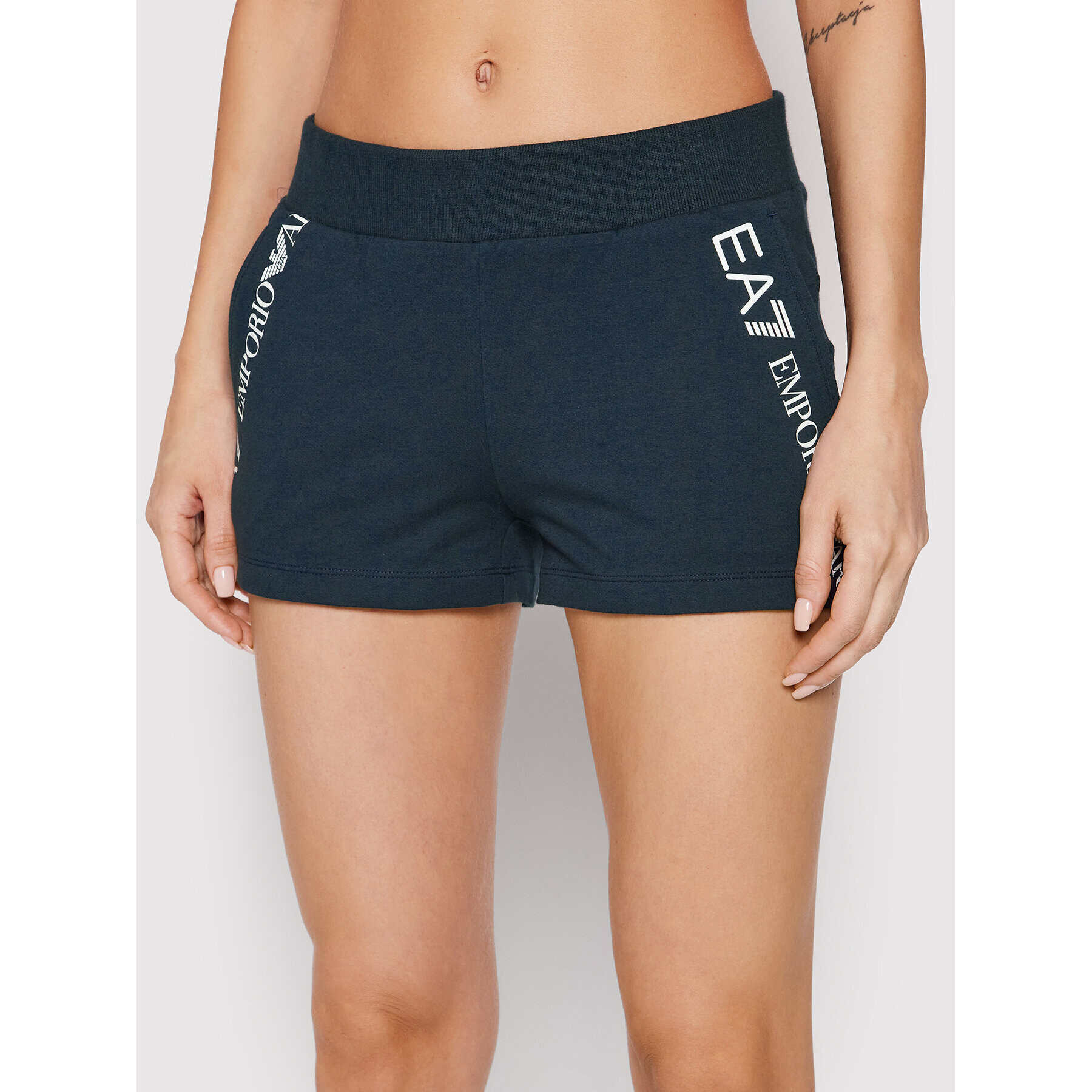 EA7 Emporio Armani Sportovní kraťasy 3LTS54 TJCQZ 1554 Tmavomodrá Regular Fit - Pepit.cz