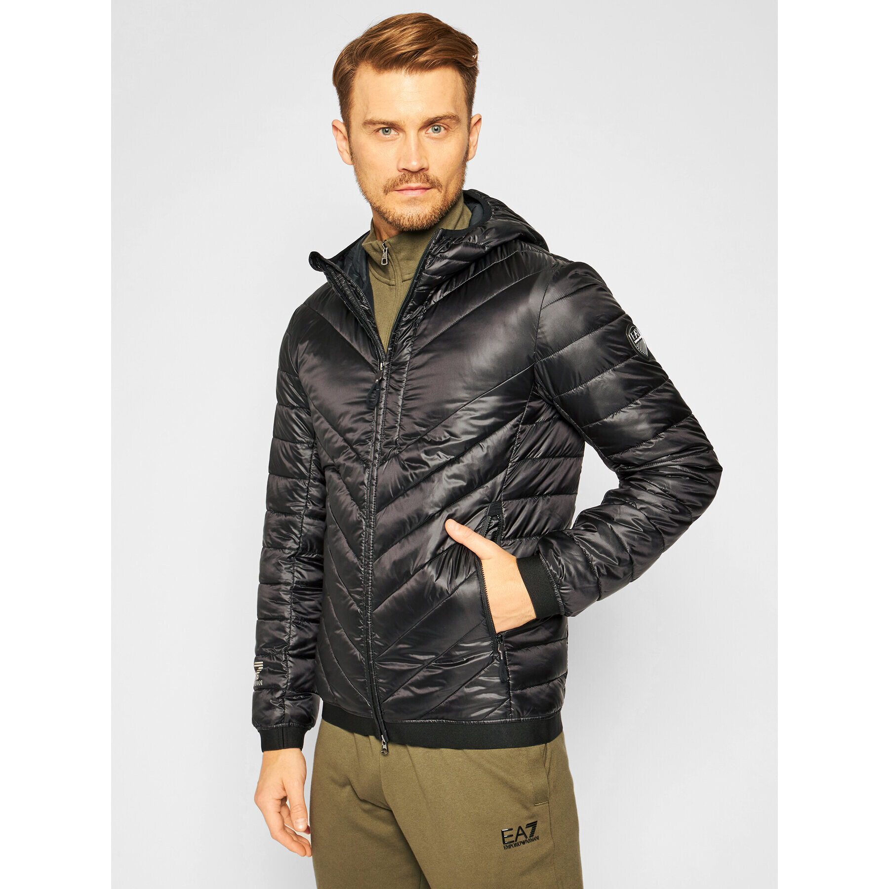 EA7 Emporio Armani Vatovaná bunda 6HPB45 PNQ9Z 1200 Černá Regular Fit - Pepit.cz