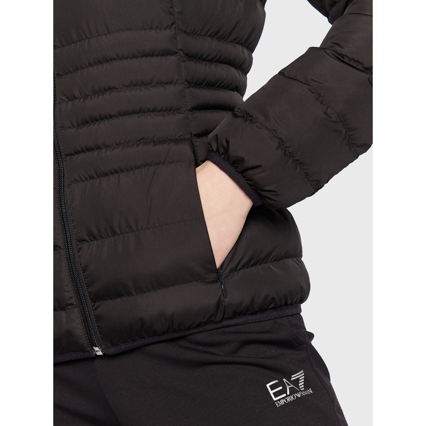 EA7 Emporio Armani Vatovaná bunda 8NTB23 TNF8Z 1200 Černá Regular Fit - Pepit.cz