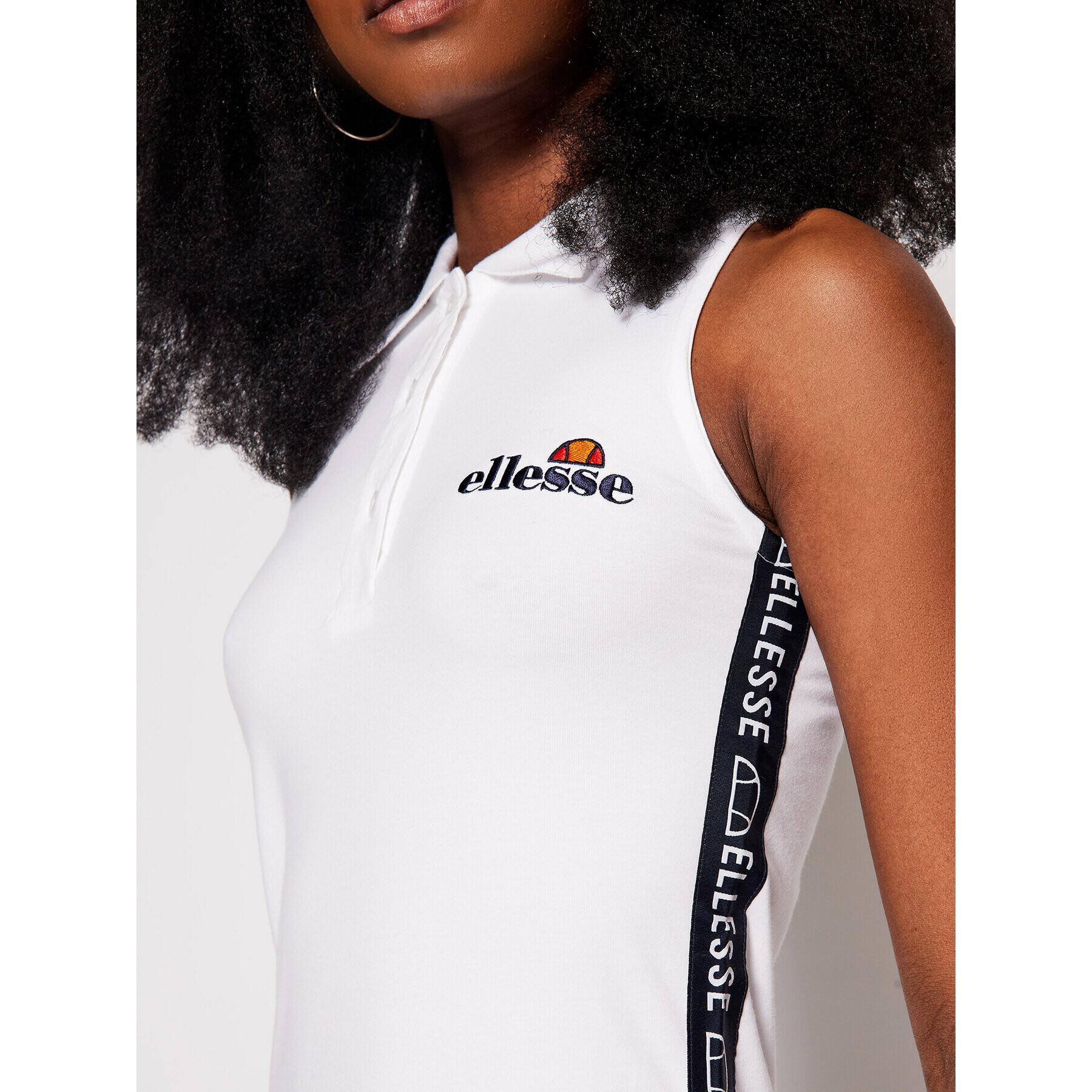 Ellesse Letní šaty Troph SGJ12894908 Bílá Slim Fit - Pepit.cz