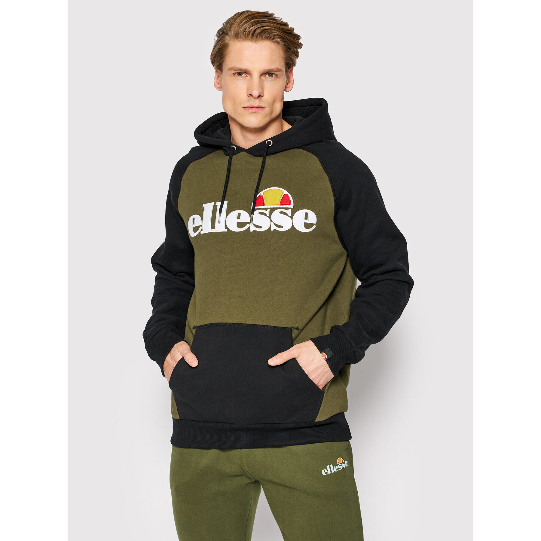 Ellesse Mikina Taliamento SHM07394 Khaki Regular Fit - Pepit.cz