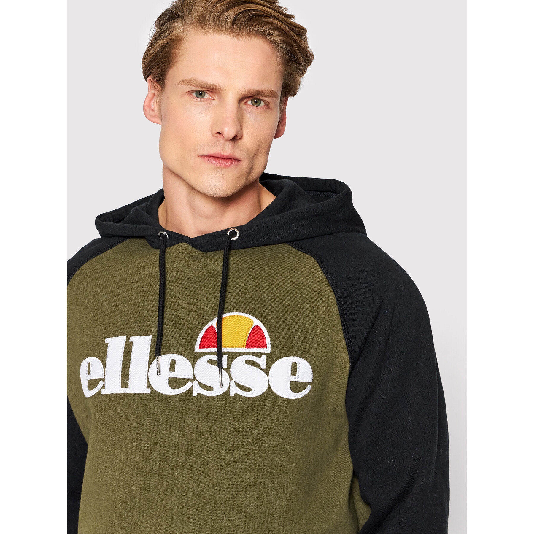 Ellesse Mikina Taliamento SHM07394 Khaki Regular Fit - Pepit.cz