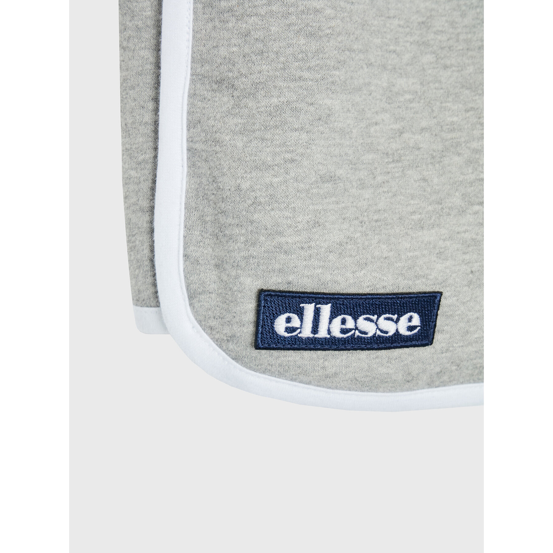 Ellesse Sportovní kraťasy Victena S4E08601 Šedá Regular Fit - Pepit.cz