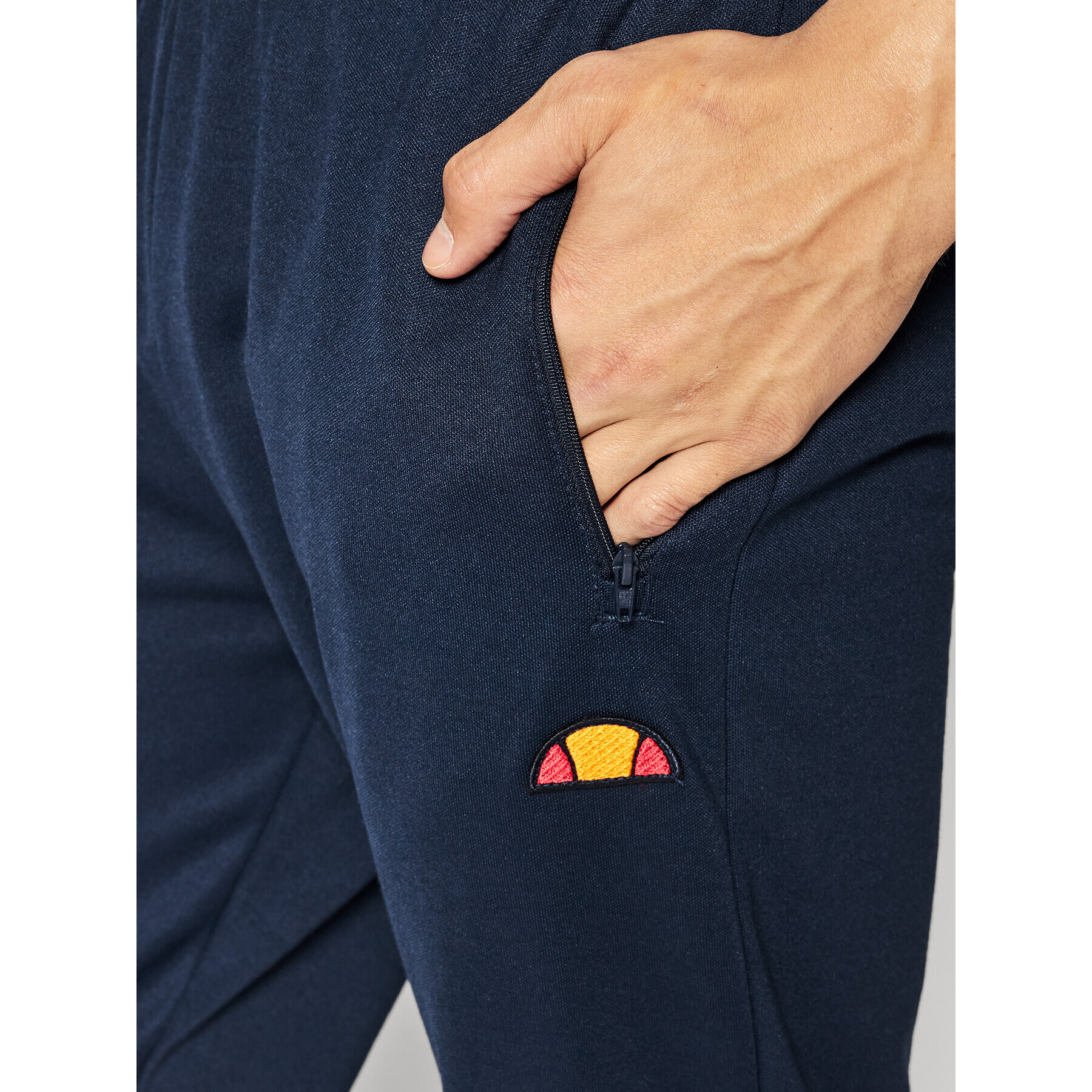 Ellesse Teplákové kalhoty Bertoni SHL04351 Tmavomodrá Regular Fit - Pepit.cz