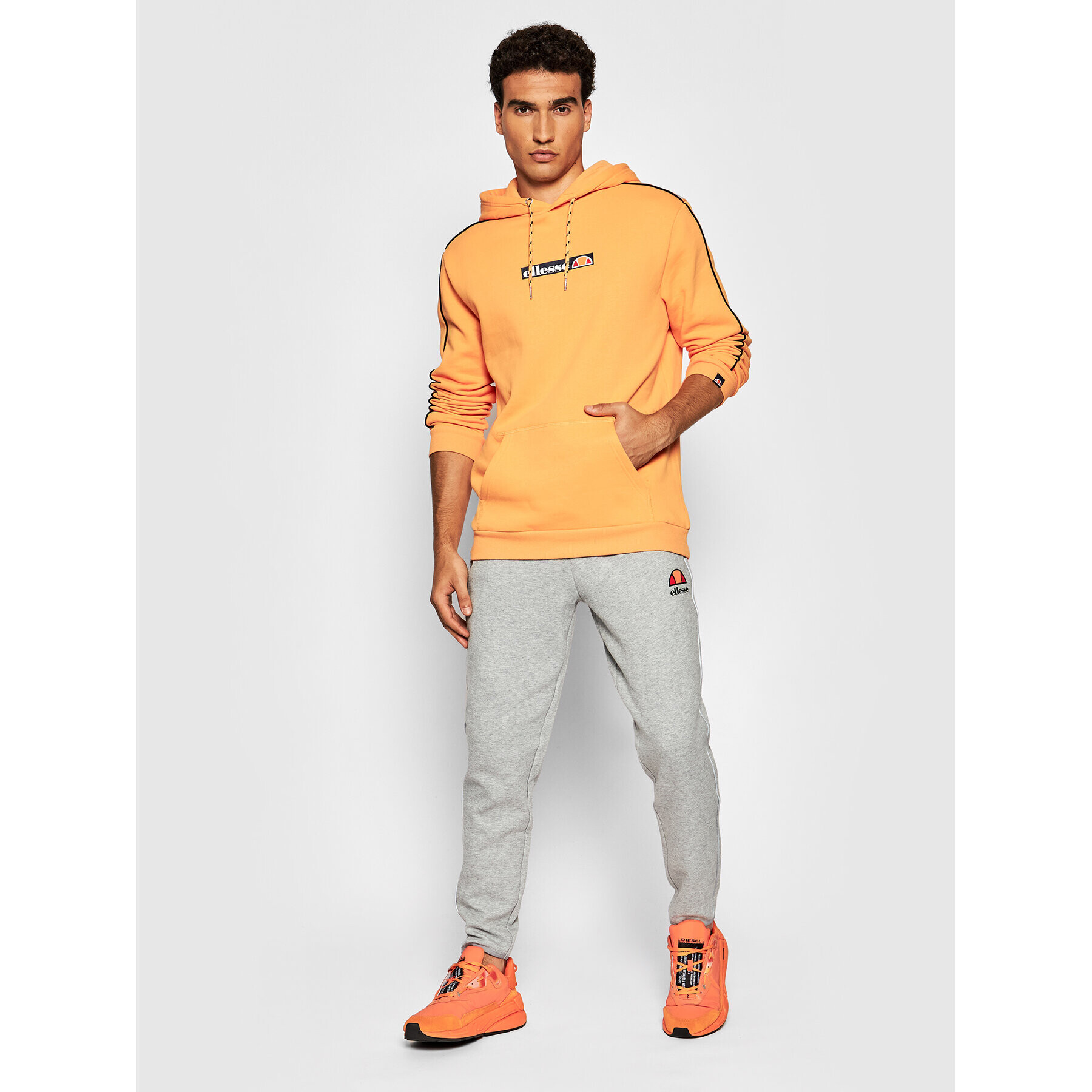 Ellesse Teplákové kalhoty Diruta SXG09897 Šedá Regular Fit - Pepit.cz