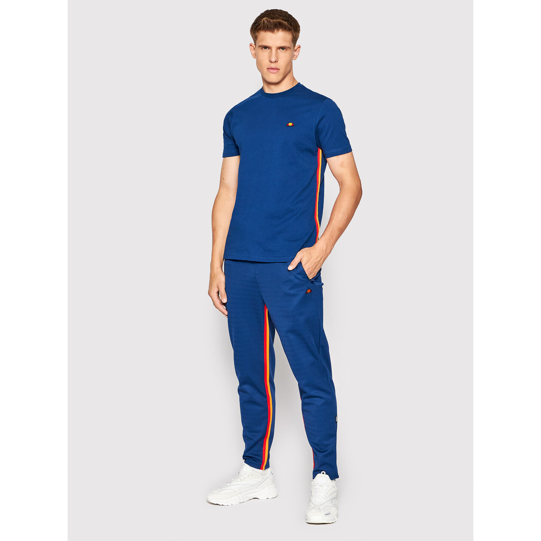 Ellesse Teplákové kalhoty Jaino Track SHN15080 Tmavomodrá Regular Fit - Pepit.cz