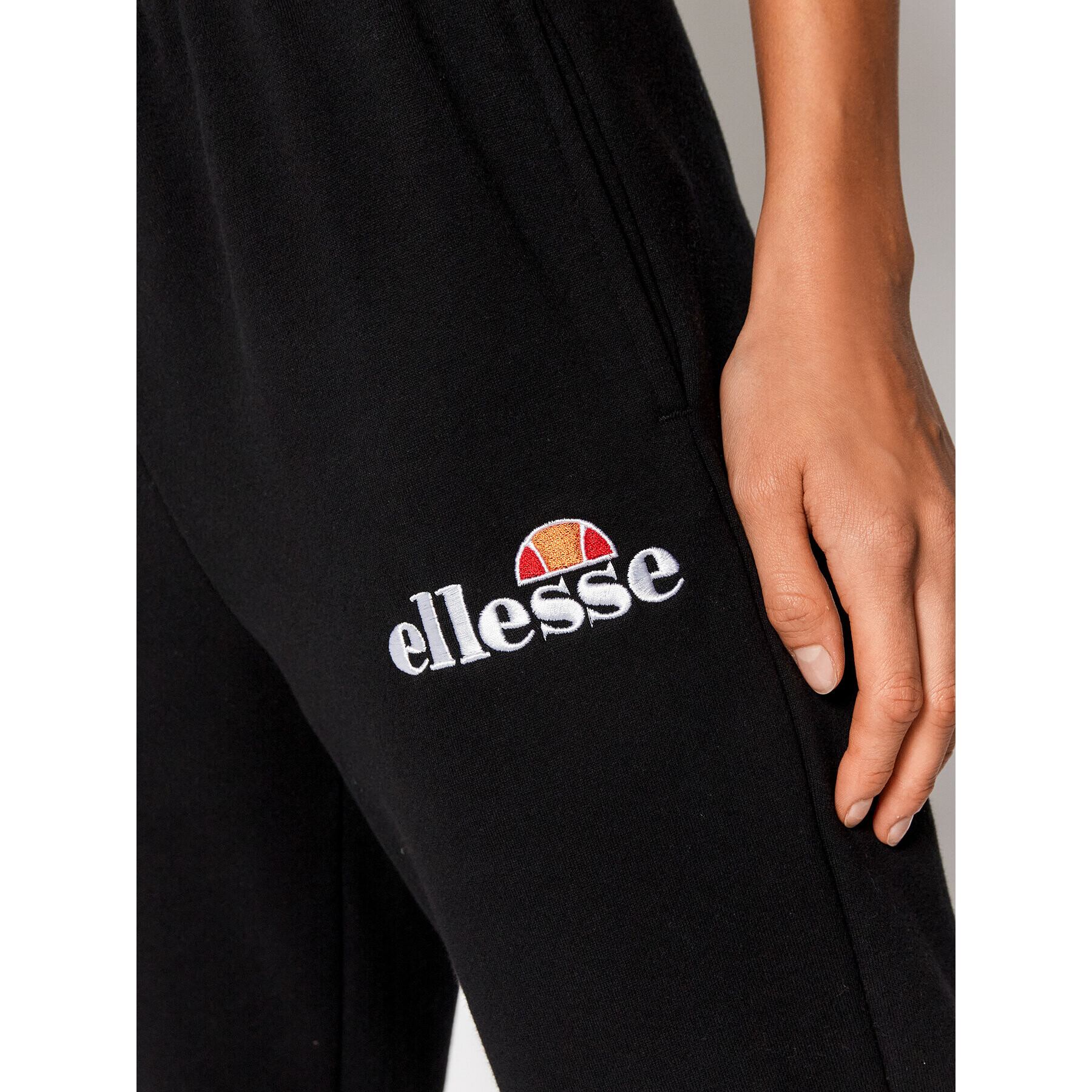 Ellesse Teplákové kalhoty Noora SGK13459 Černá Regular Fit - Pepit.cz