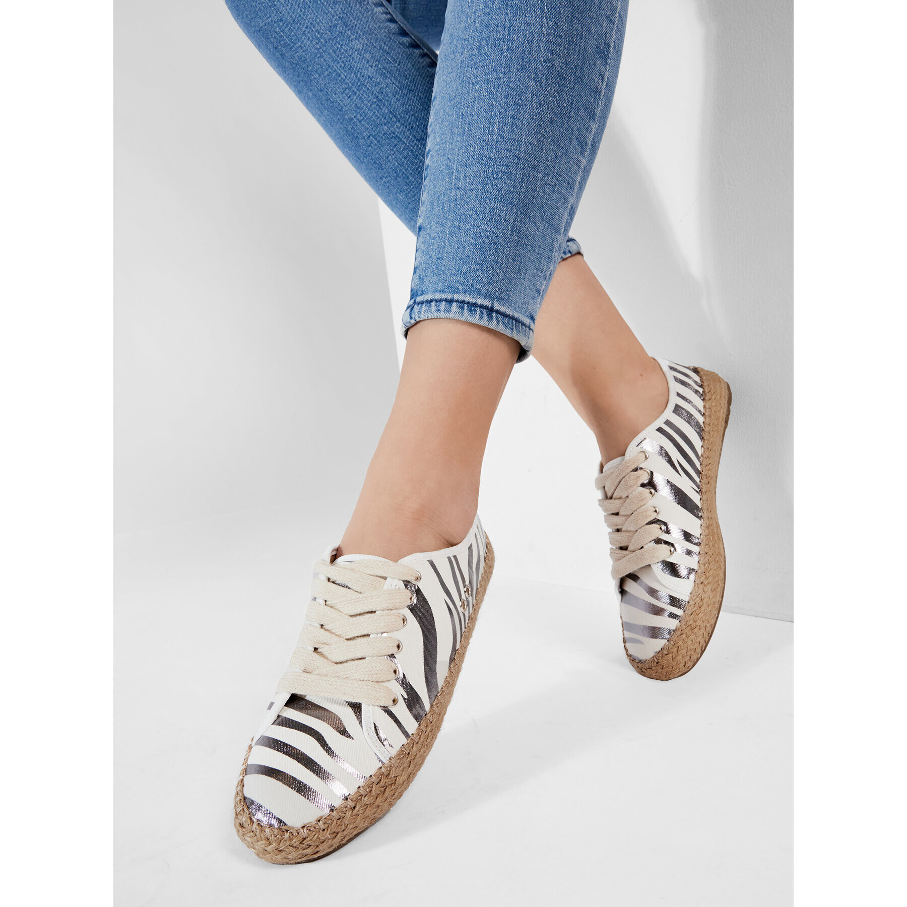 EMU Australia Espadrilky Agonis Zebra W12550 Bílá - Pepit.cz