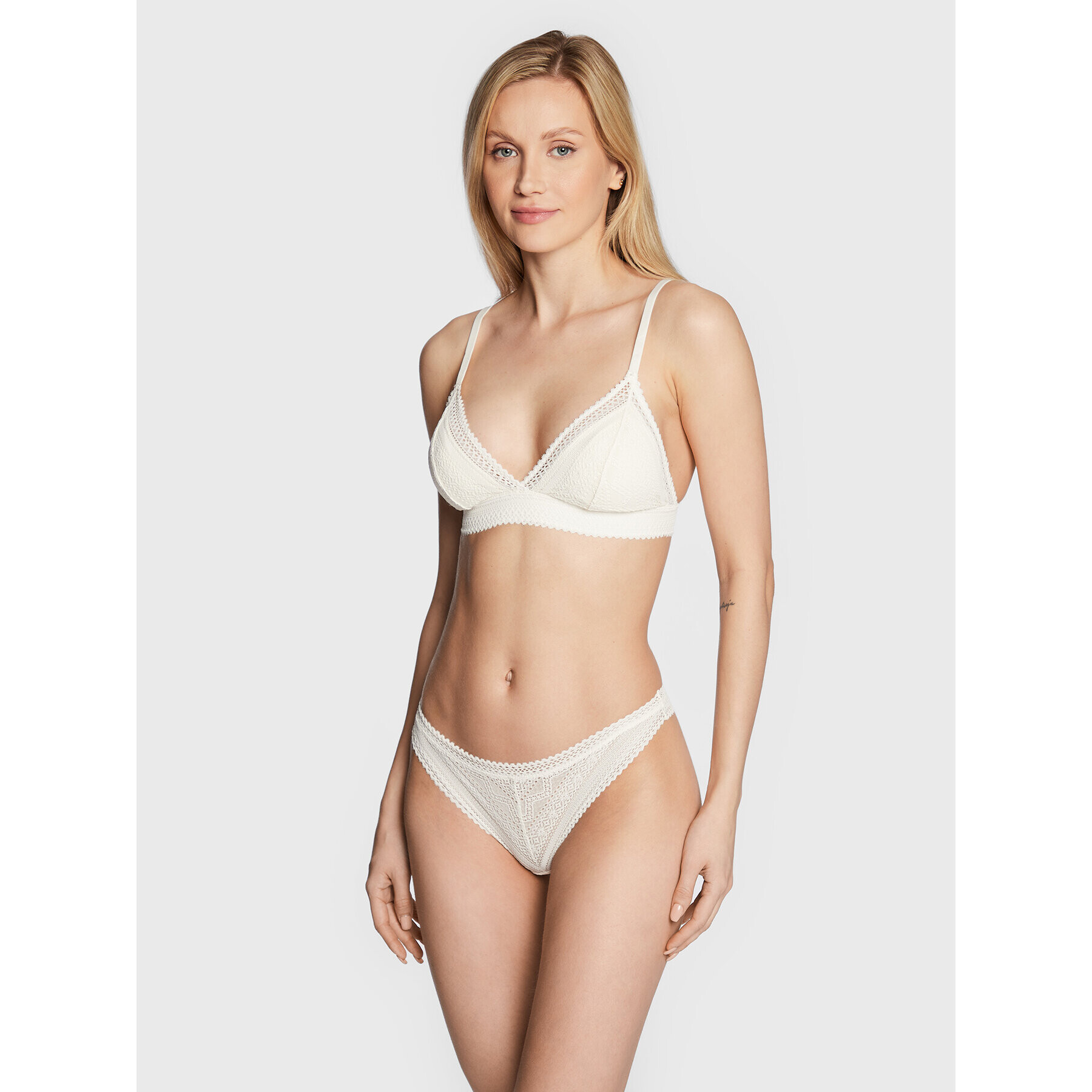 Etam Podprsenka Bralette Sublime 6535008 Béžová - Pepit.cz