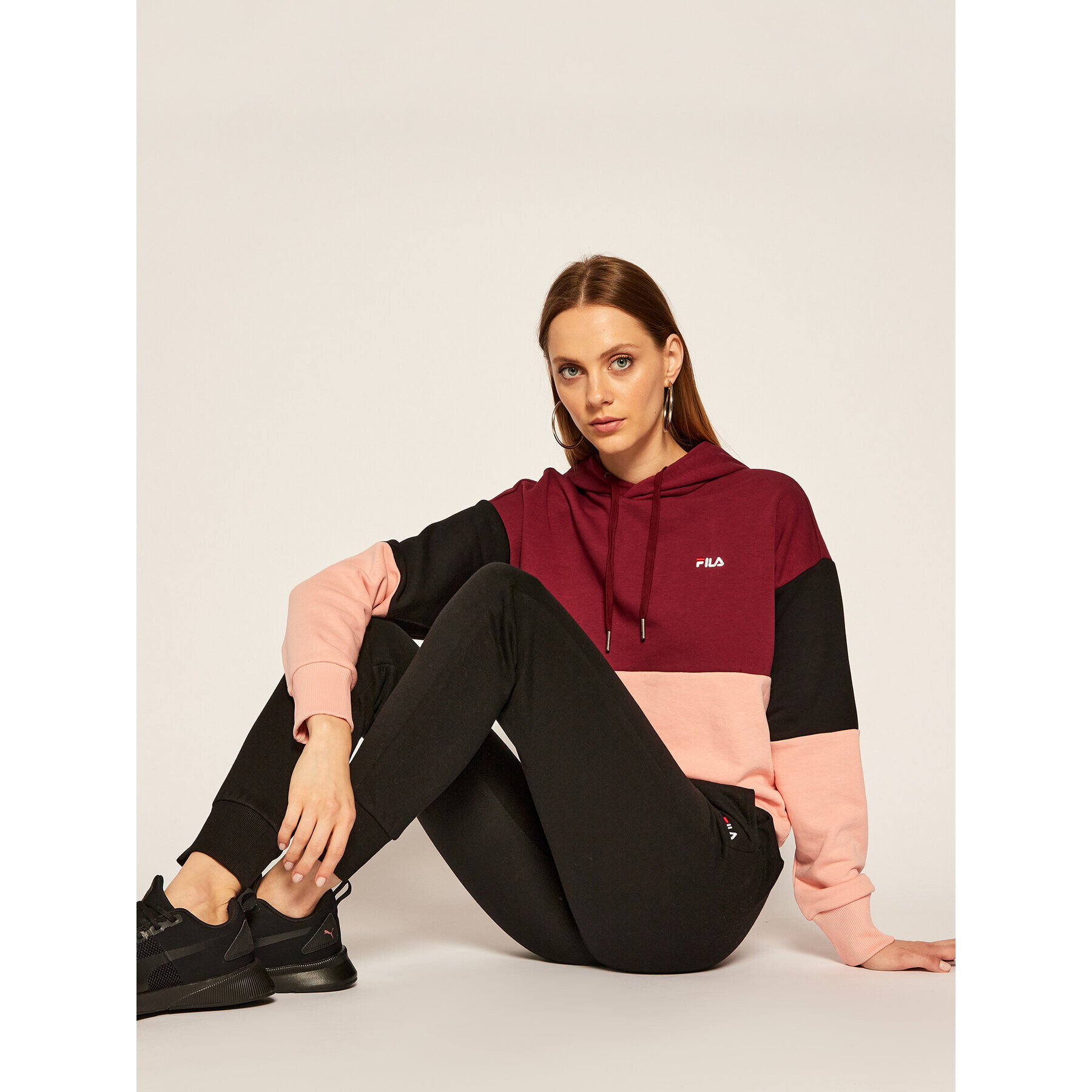 Fila Mikina Sanja Cropped 687977 Barevná Regular Fit - Pepit.cz