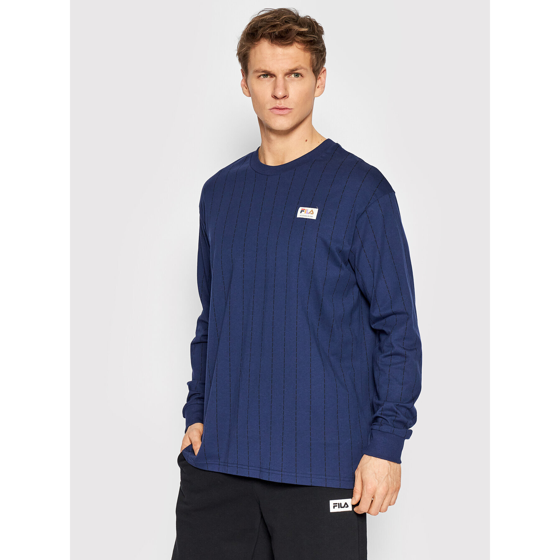 Fila S dlouhým rukávem Tarent Aop Pinstripe FAM0026 Tmavomodrá Regular Fit - Pepit.cz