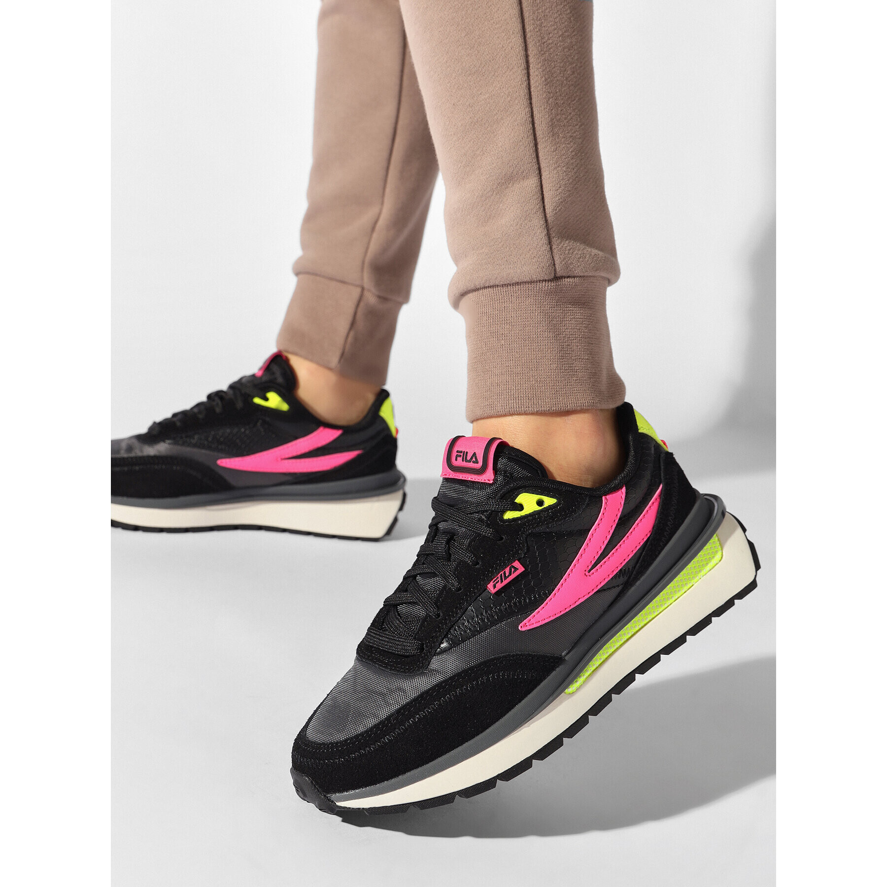 Fila Sneakersy Reggio F Wmn FFW0262.83238 Černá - Pepit.cz