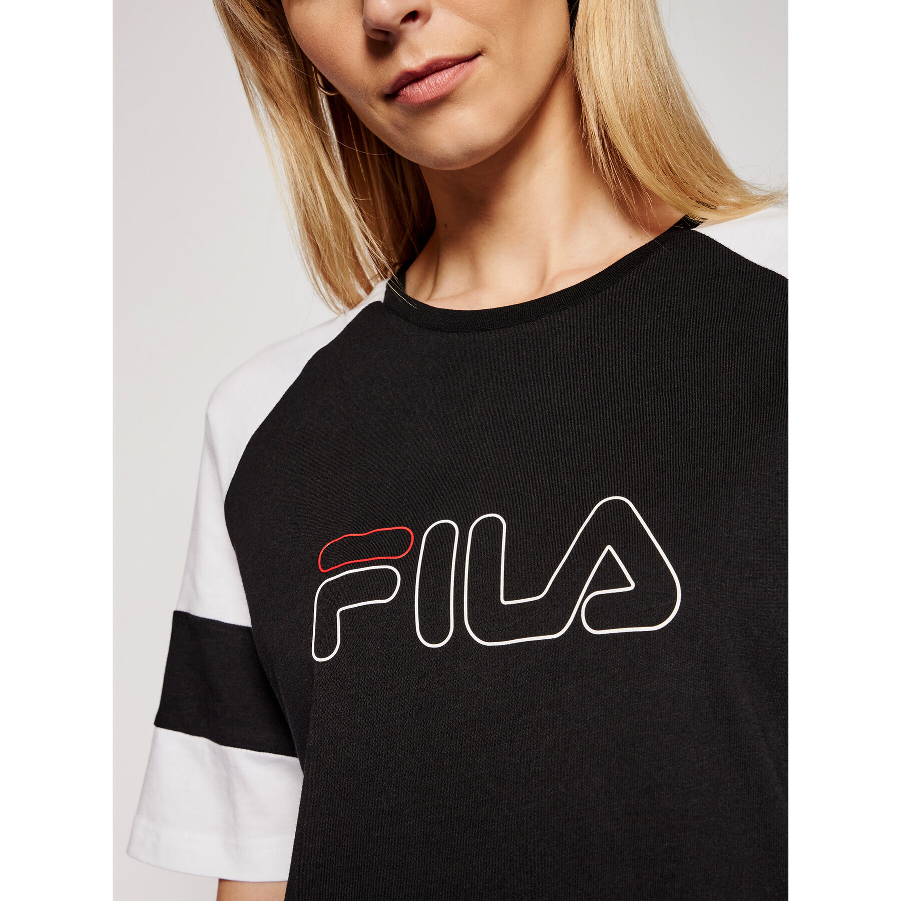 Fila T-Shirt Jacklyn 683283 Černá Regular Fit - Pepit.cz