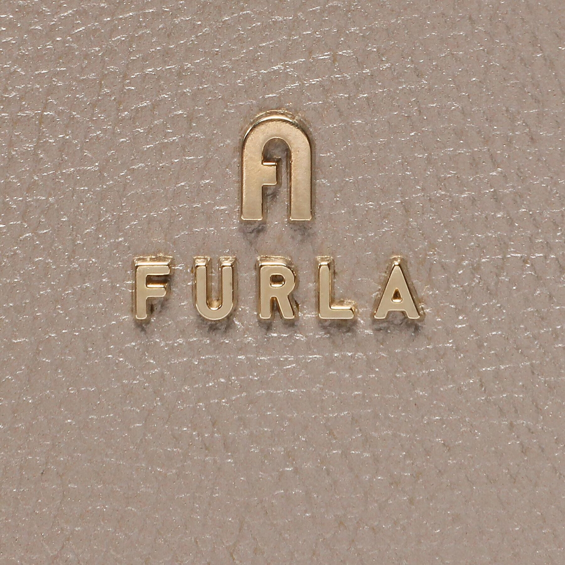 Furla Kabelka Camelia WE00451-AMT000-CHA00-1-007-20-CN-E Zlatá - Pepit.cz