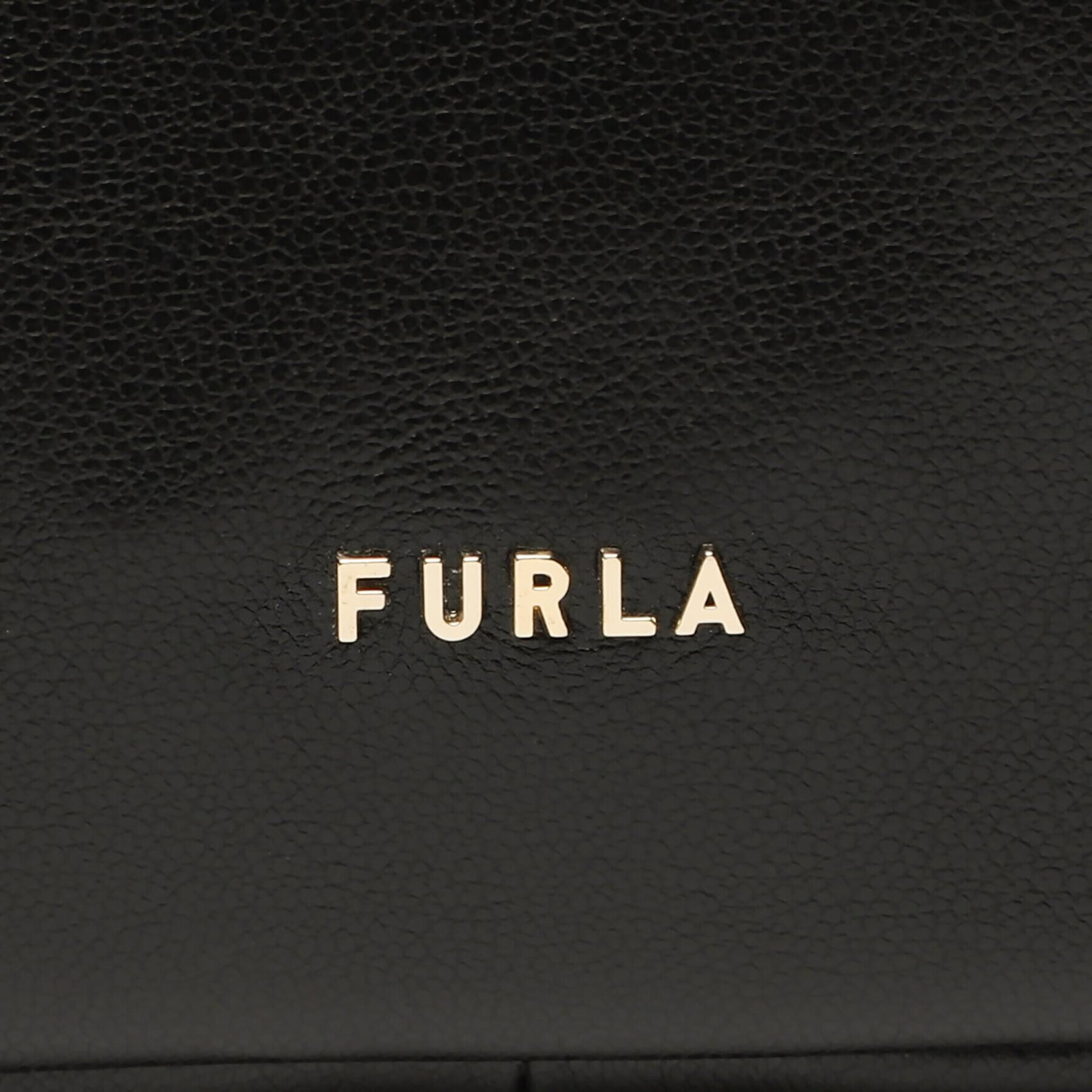 Furla Kabelka Piuma WB00740-BX1124-O6000-1-007-20-IT-B Černá - Pepit.cz