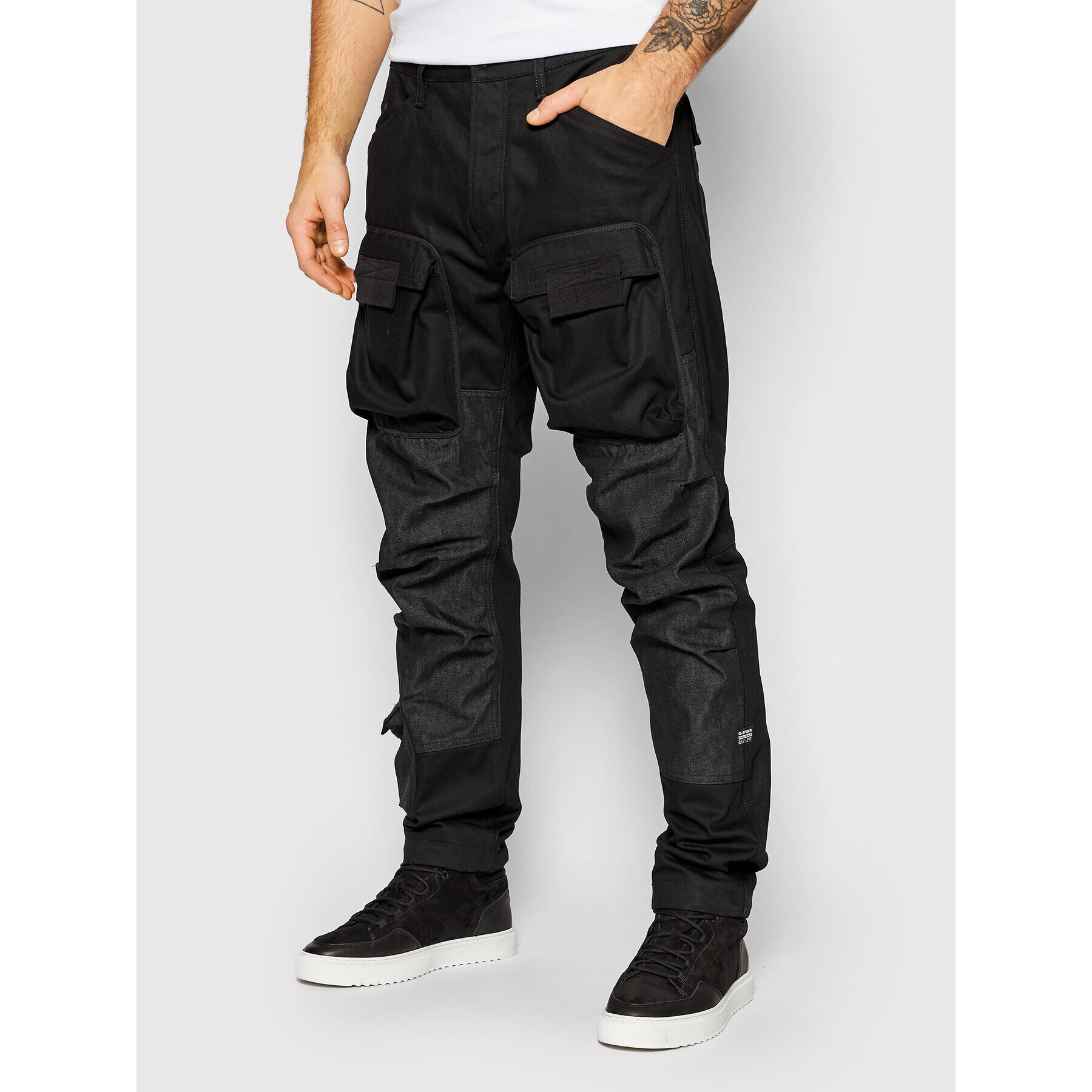 G-Star Raw Kalhoty z materiálu Cargo D20621-C526-A810 Černá Straight Fit - Pepit.cz